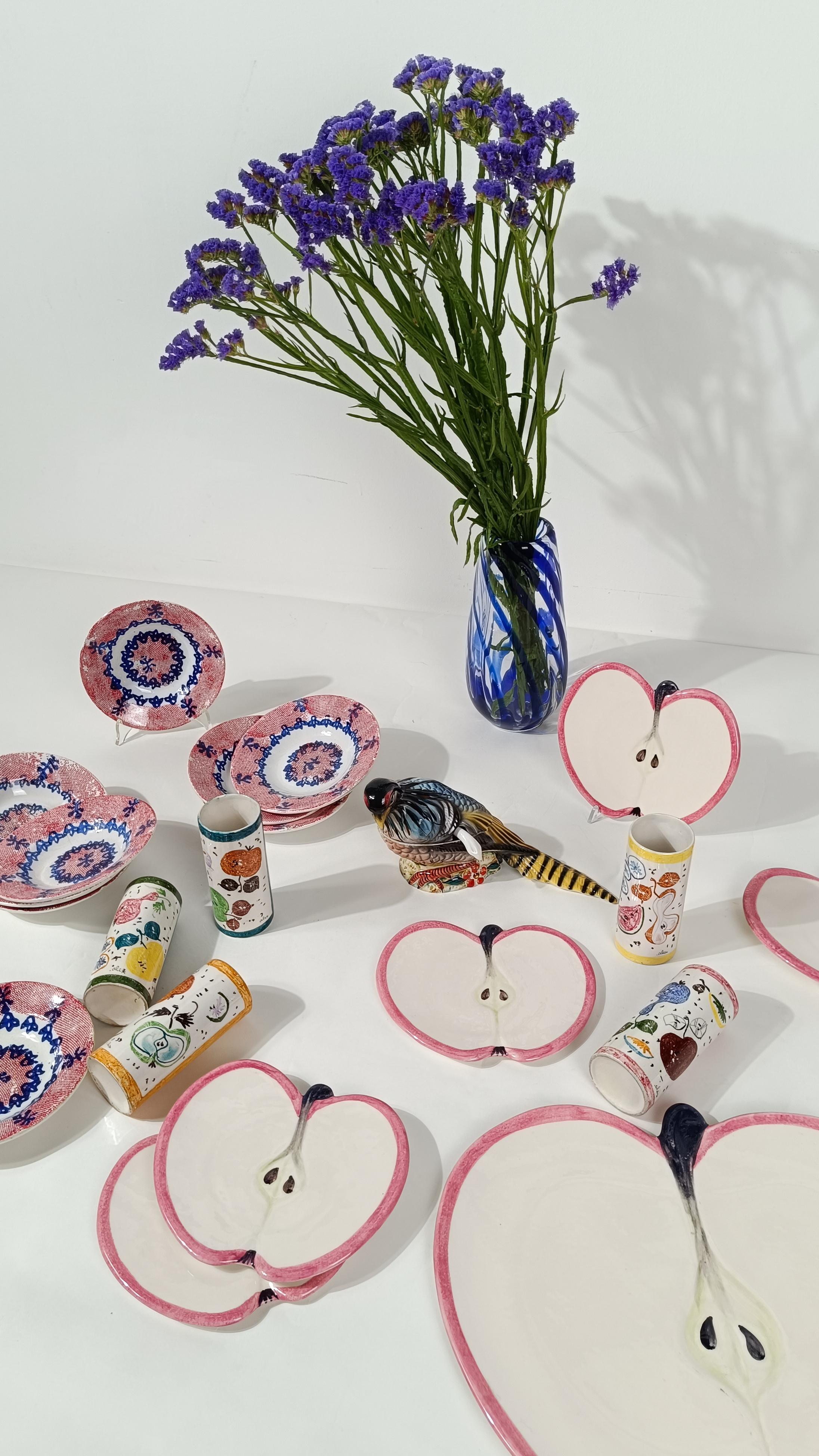 Vintage Ceramic Dessert Set Plates in Apple shape, Ernestine style, Italy 70s (Italienisch) im Angebot