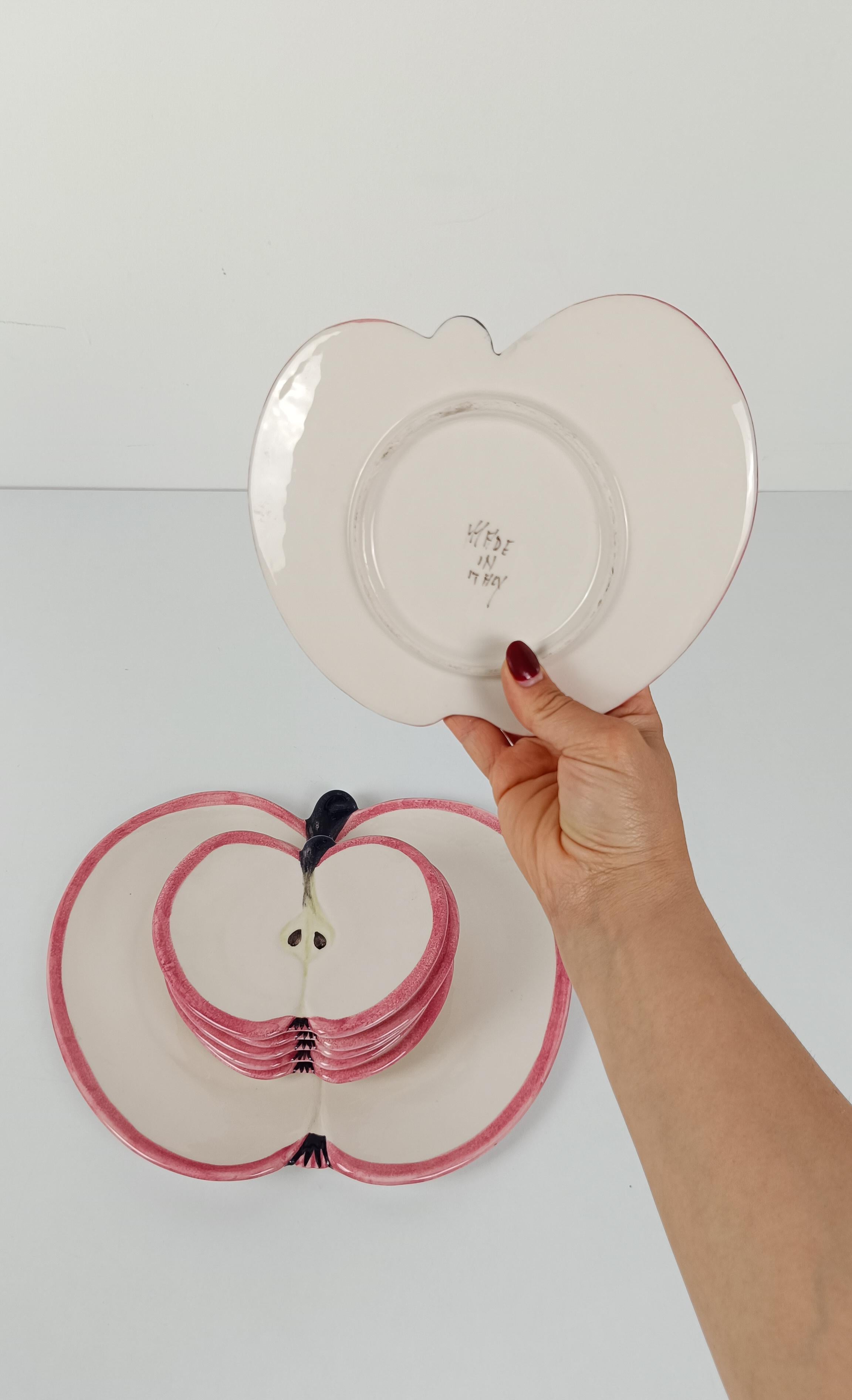 Vintage Ceramic Dessert Set Plates in Apple shape, Ernestine style, Italy 70s im Zustand „Gut“ im Angebot in Roma, IT