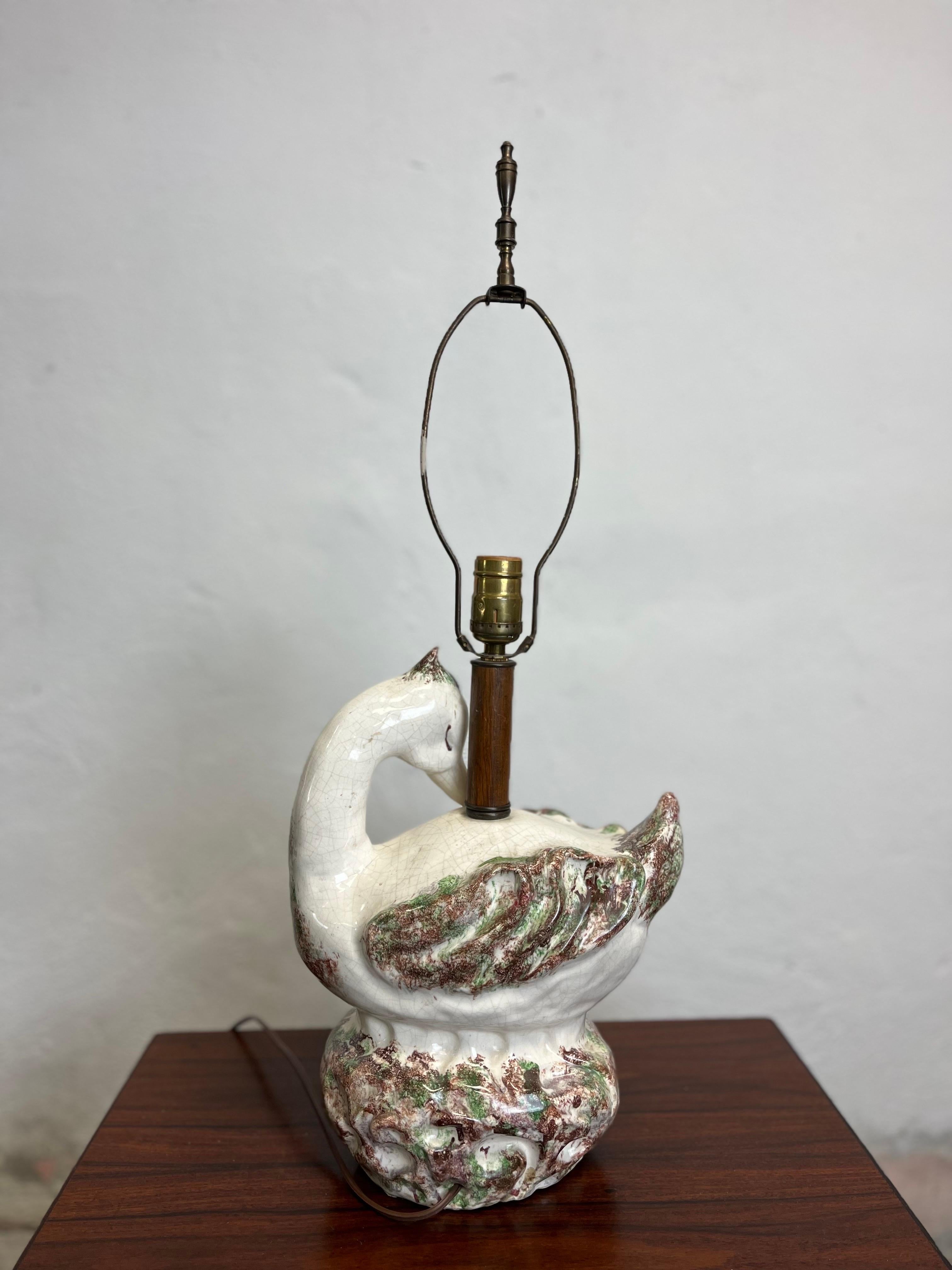 Smaltato Lampada in ceramica vintage a forma di cigno e anatra con smalto craquelé in vendita