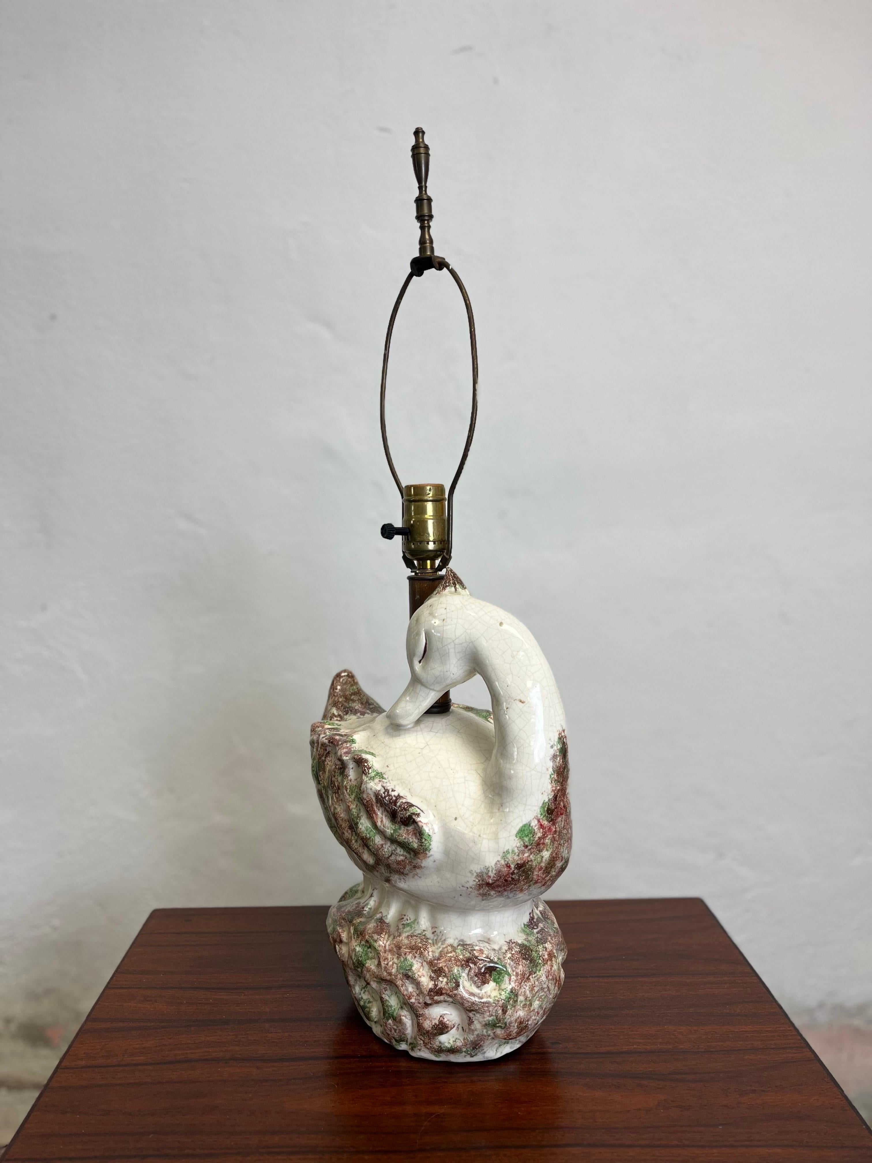 XX secolo Lampada in ceramica vintage a forma di cigno e anatra con smalto craquelé in vendita