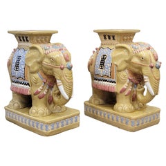 Paire de tabourets de jardin éléphants en céramique vintage