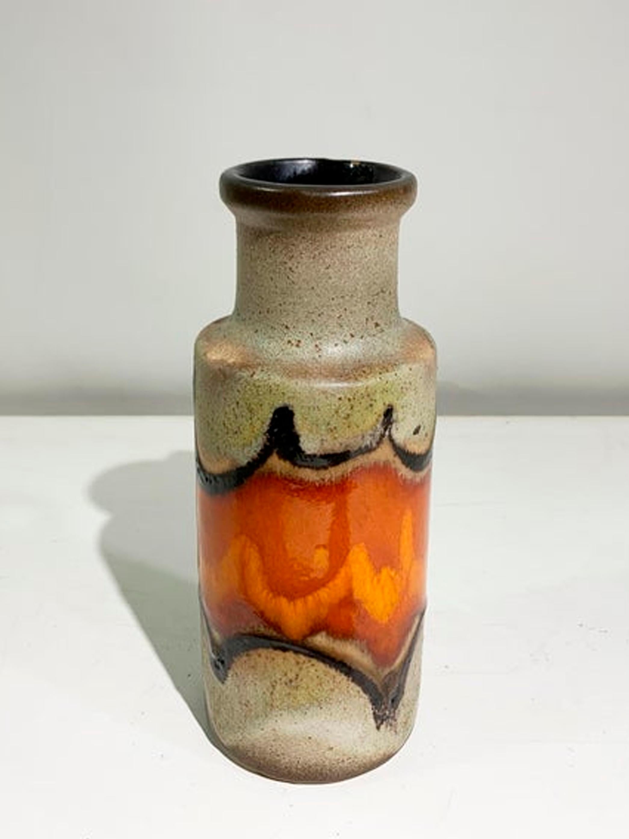 Céramique Vase vintage en céramique lave grasse, imprimé « W.Germany », années 1960 en vente