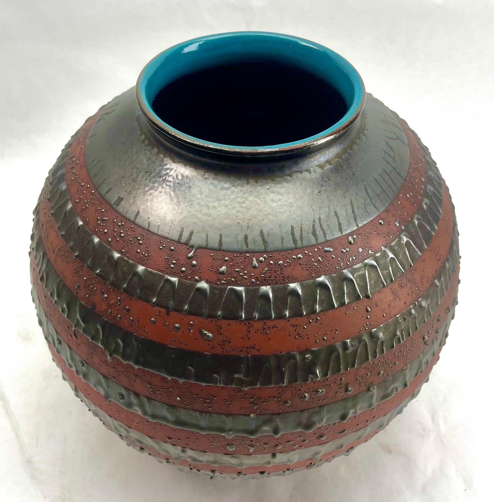 Vintage, Ceramic Fat Lava Vase Marked W Germany 12 40-25 In Good Condition For Sale In Verviers, BE