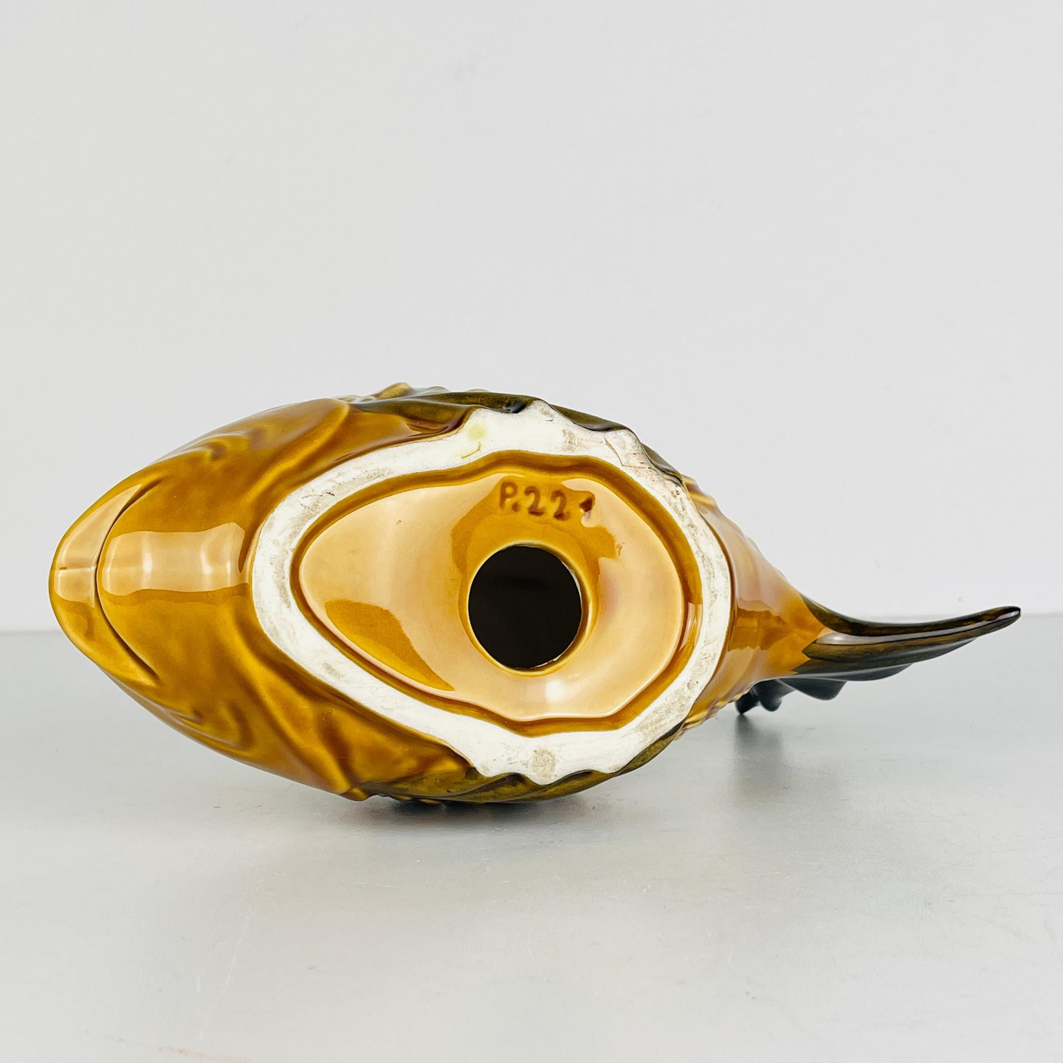 20ième siècle Figurine de poisson vintage en céramique du Portugal, années 1970  en vente