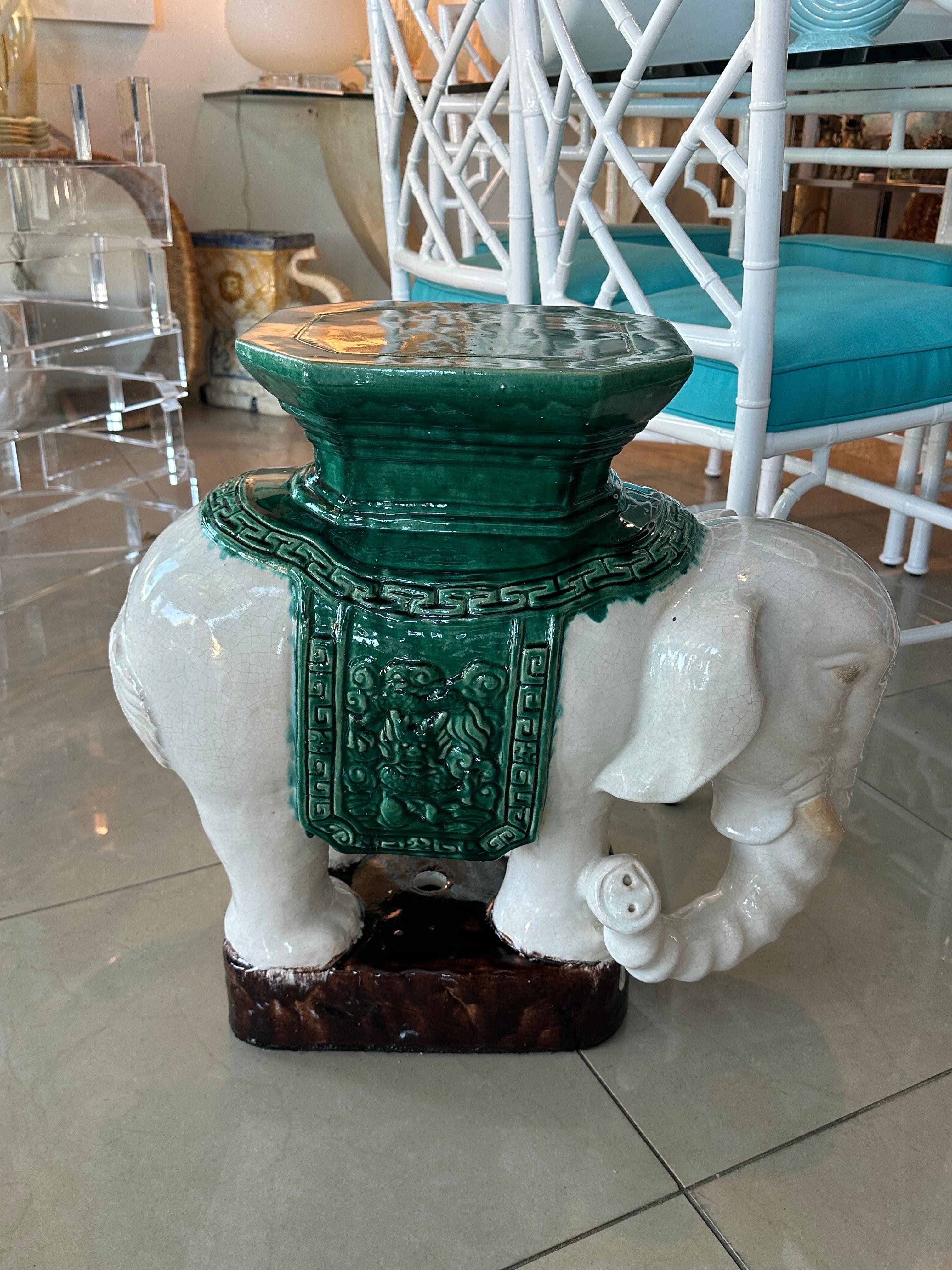 Vintage Ceramic Green Elephant Garden Stool Stand Drink Table Seat Hong Kong  For Sale 2