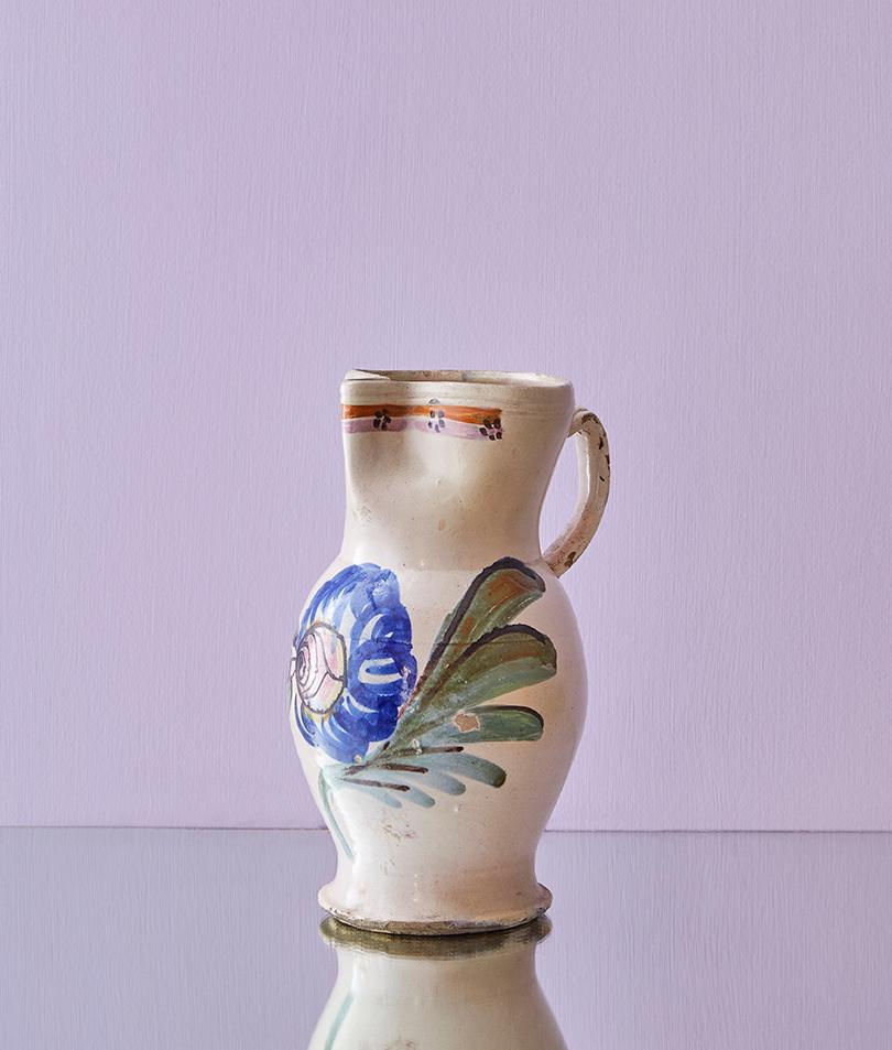 Italy, late 19th century

Ceramic pitcher from Grottaglie.

Measures: H 32.5 x W 18 x D 20 cm.