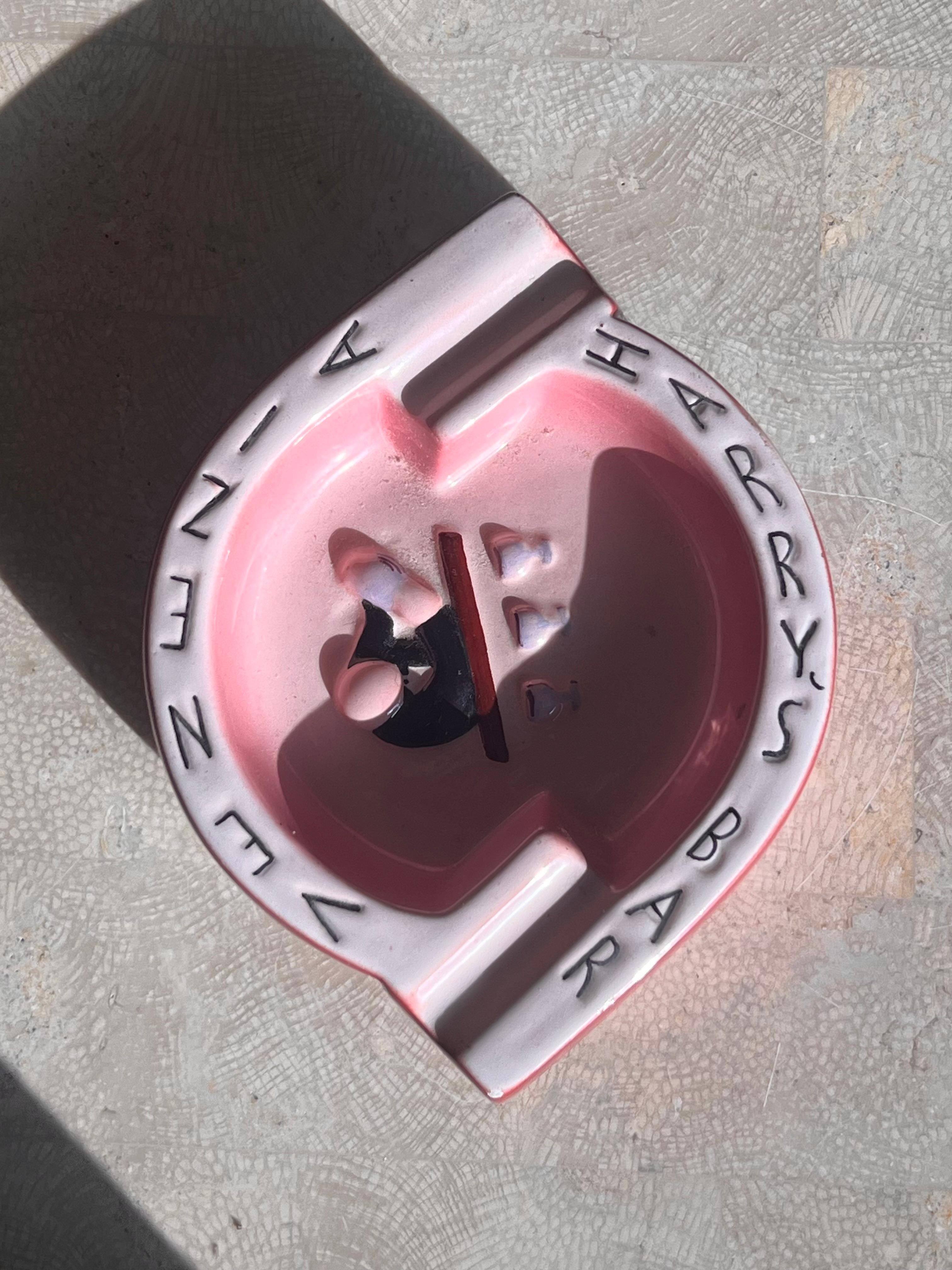 Vintage ceramic “Harry’s Bar” Venezia pink ashtray, Italy mid 20th century 1