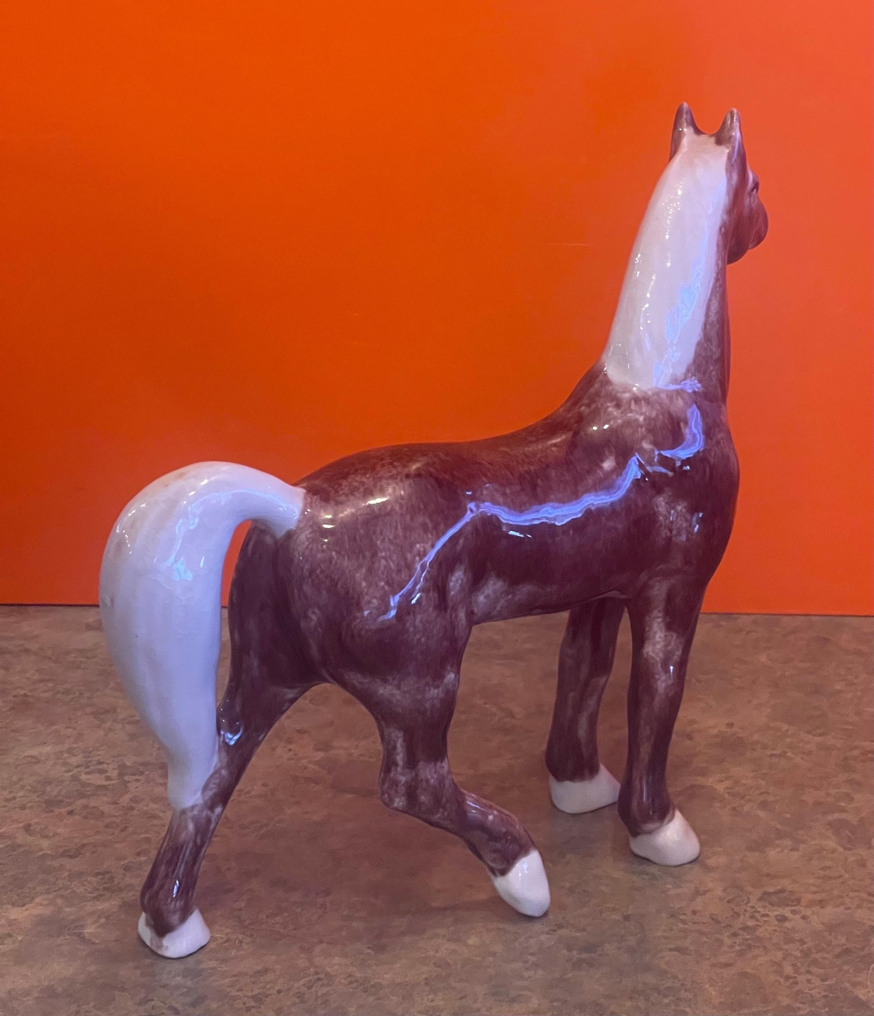 Keramik-Pferd-Skulptur von Dorothy Kindell im Zustand „Gut“ im Angebot in San Diego, CA