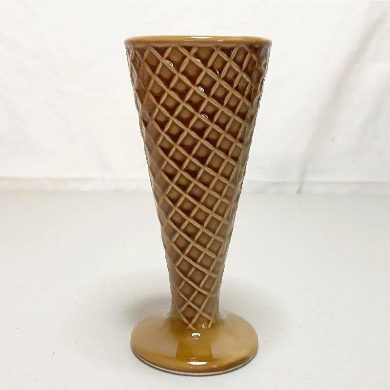 Japanese Vintage Ceramic Ice Cream Cones by Betty Utley - Set of 4 For Sale