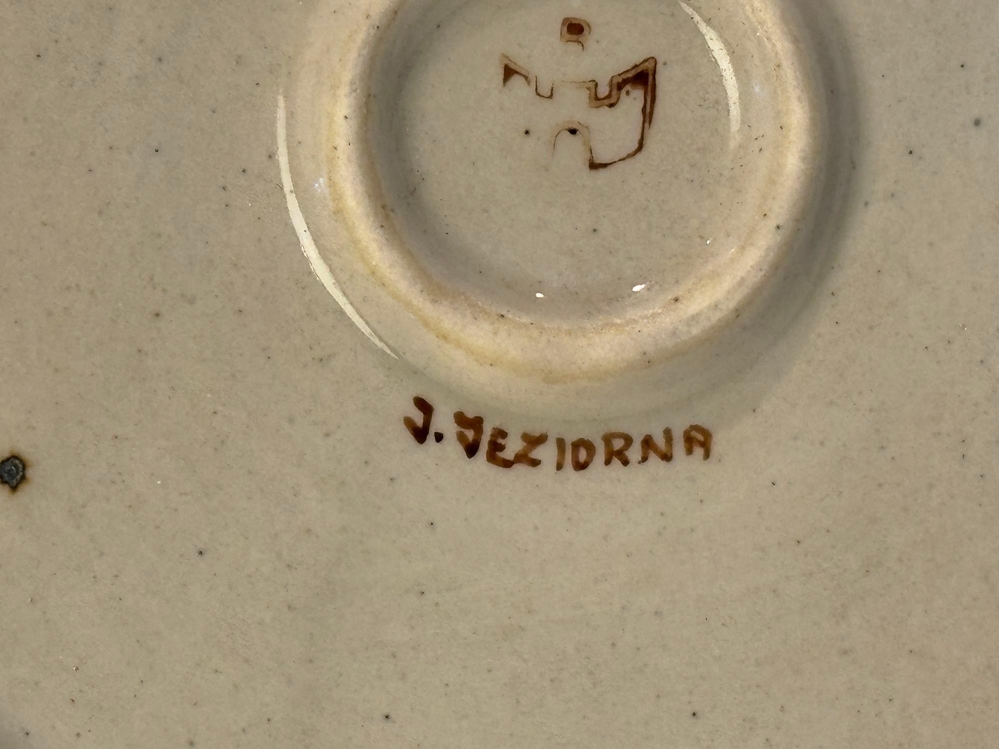 XX secolo Piatto in ceramica Jeziorna polacco d'epoca Bolesławiec 1960 Polonia in vendita