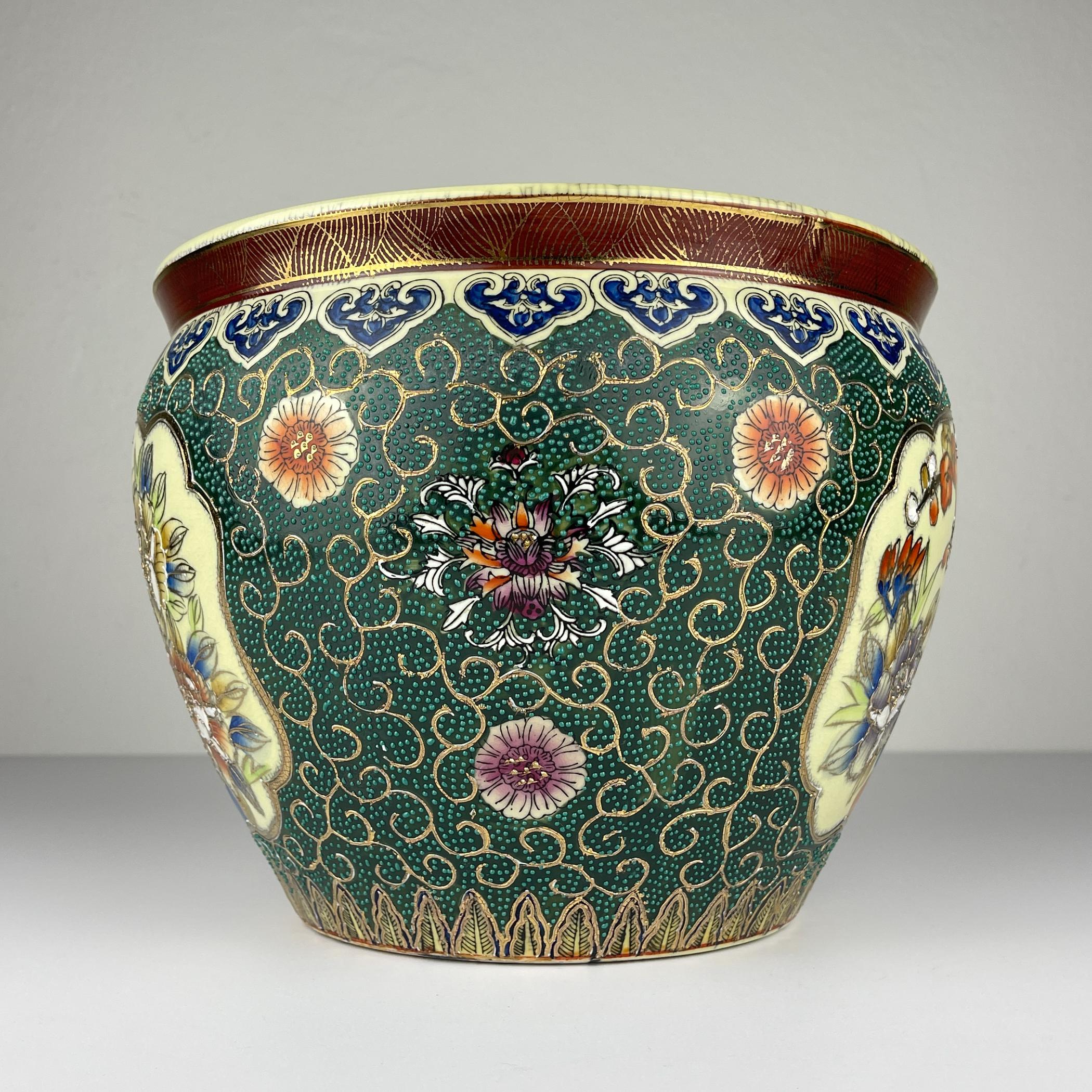 Esportazione cinese Vaso o ciotola per pesci Koi in ceramica d'epoca, Cina, anni '60 in vendita