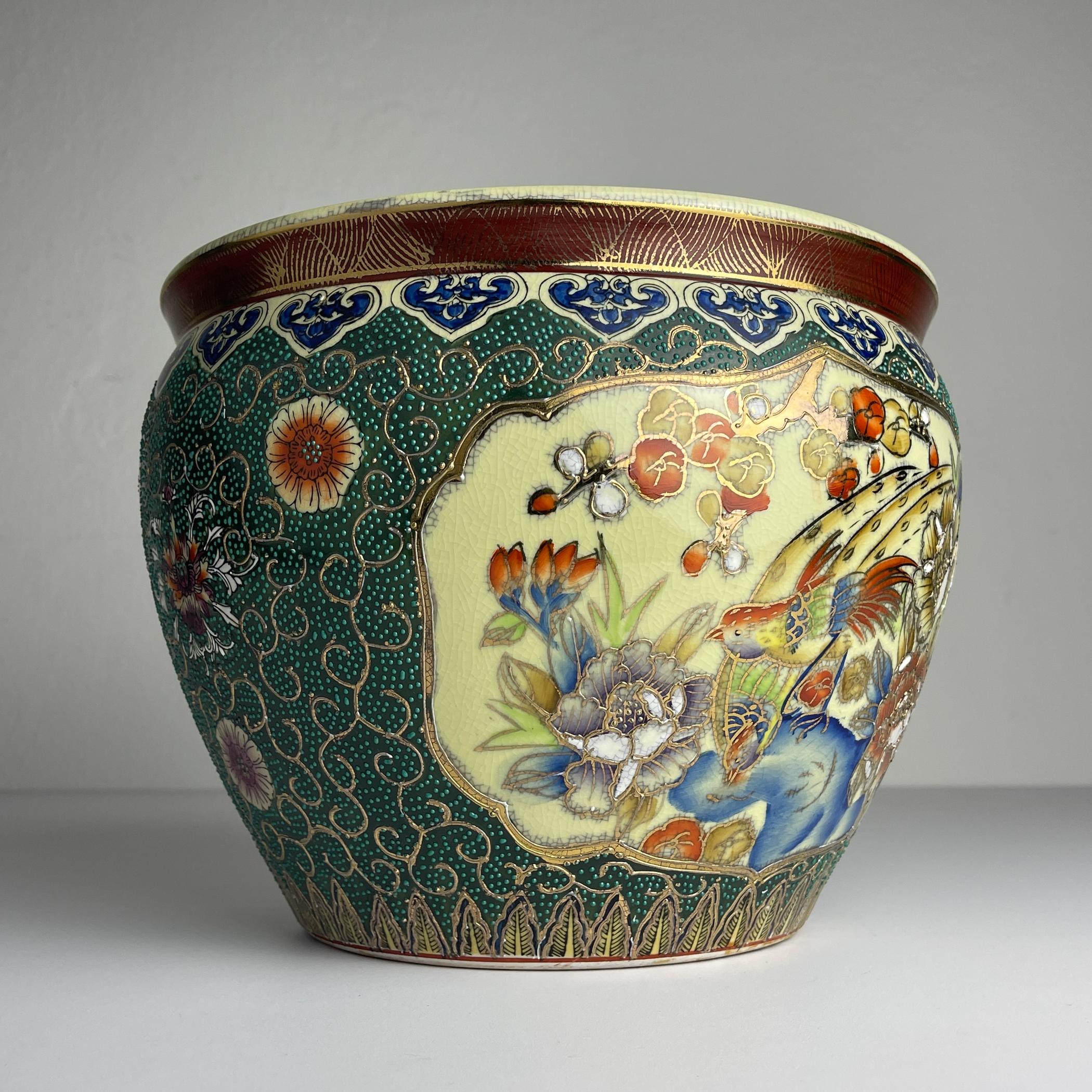 Cinese Vaso o ciotola per pesci Koi in ceramica d'epoca, Cina, anni '60 in vendita