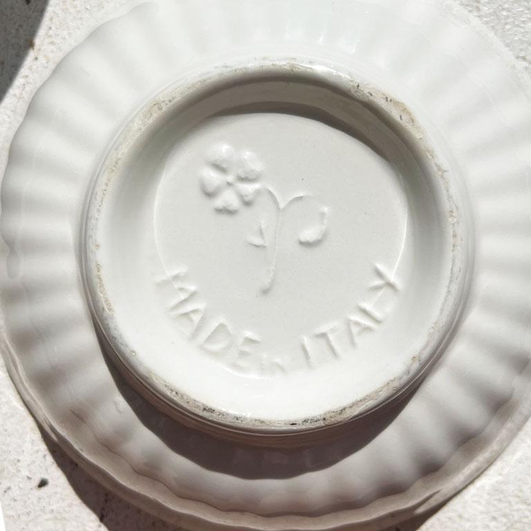 Vintage Ceramic La Primula Italian Serving Bowls - Set of 4 1970s Italy In Good Condition For Sale In Oklahoma City, OK