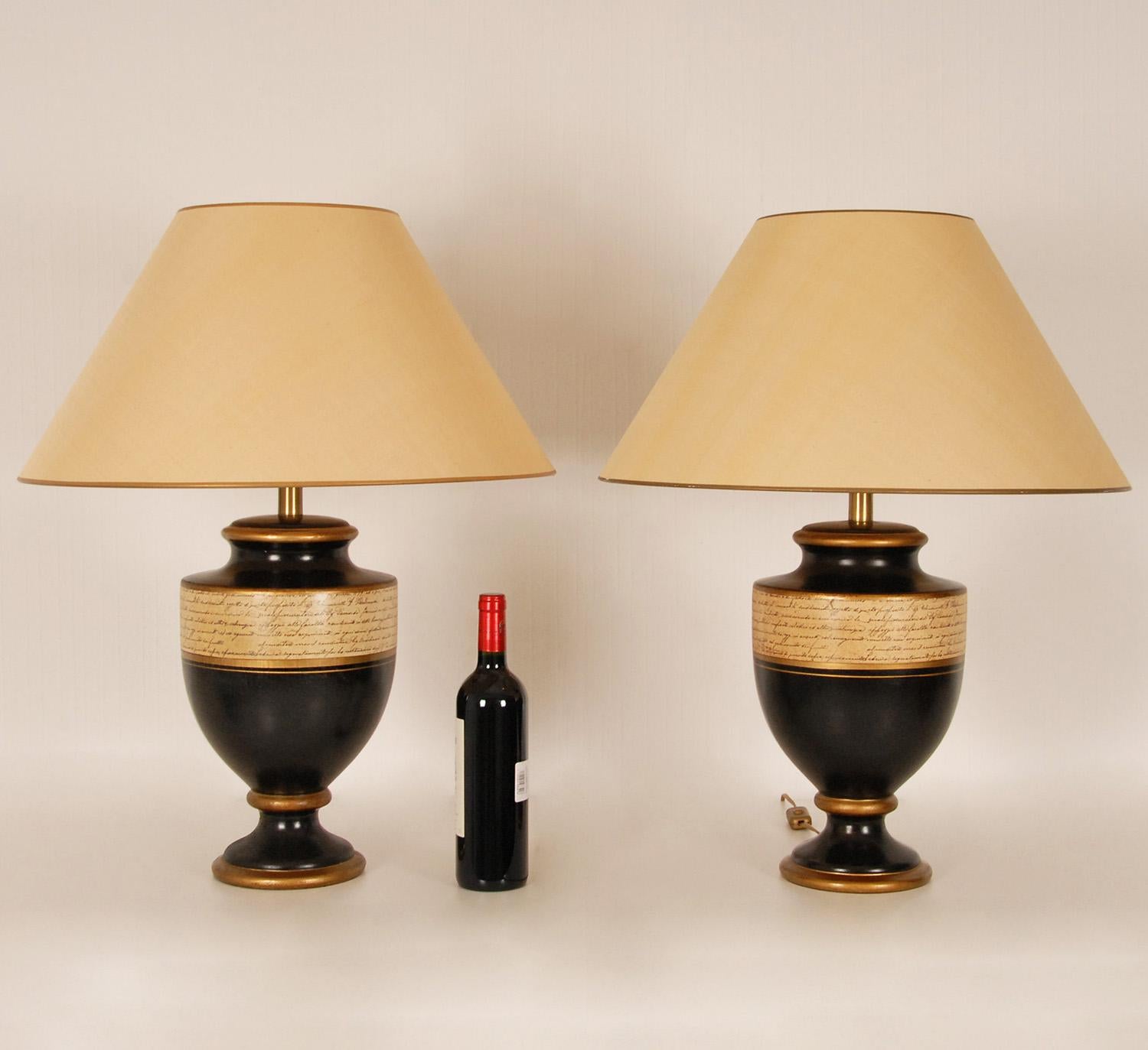 Français Paire de lampes à vase en céramique vintage dorées et noires, France en vente