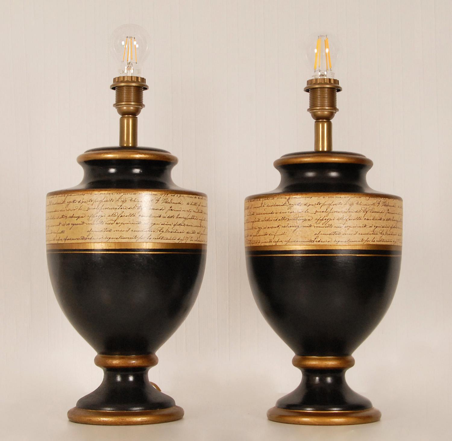 20ième siècle Paire de lampes à vase en céramique vintage dorées et noires, France en vente