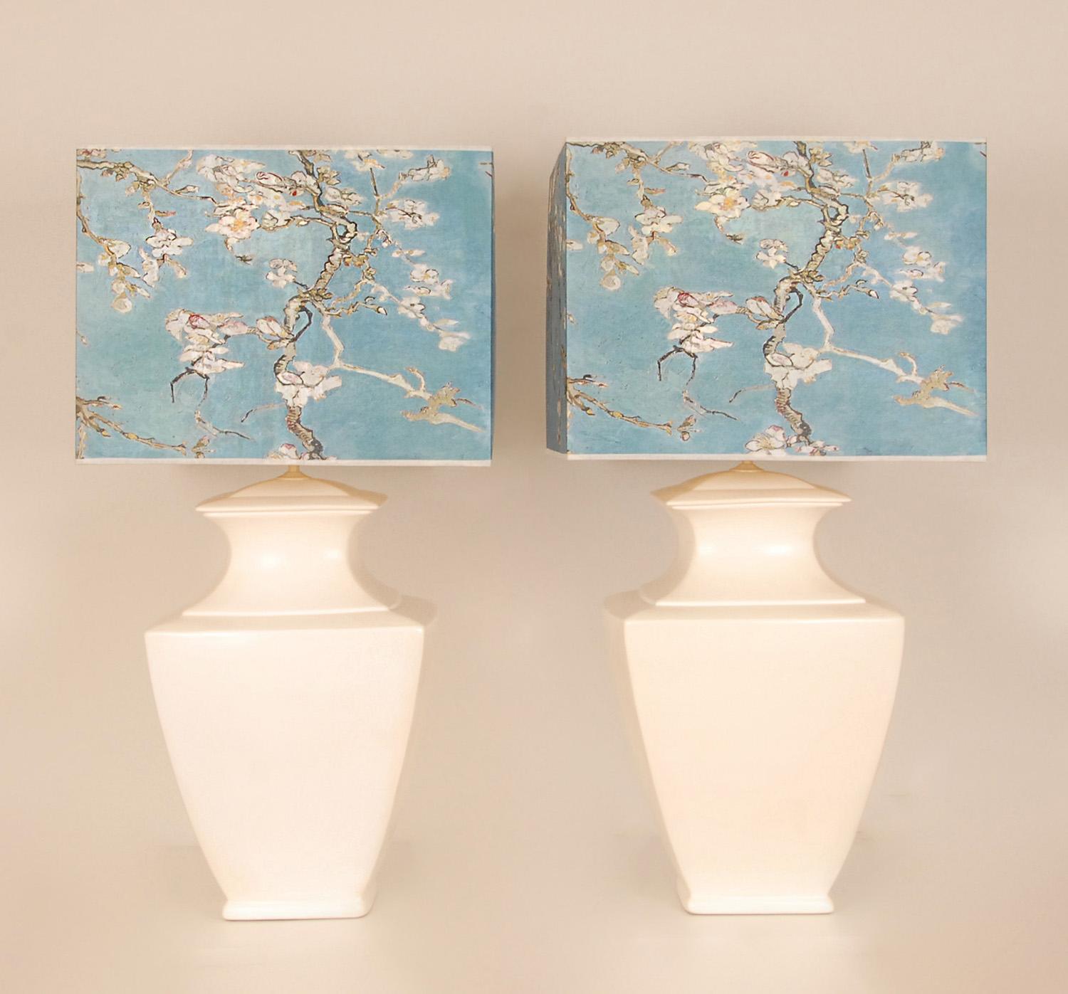 Paire de lampes de bureau vintage modernes carrées bleues et blanches style chinoiserie 4