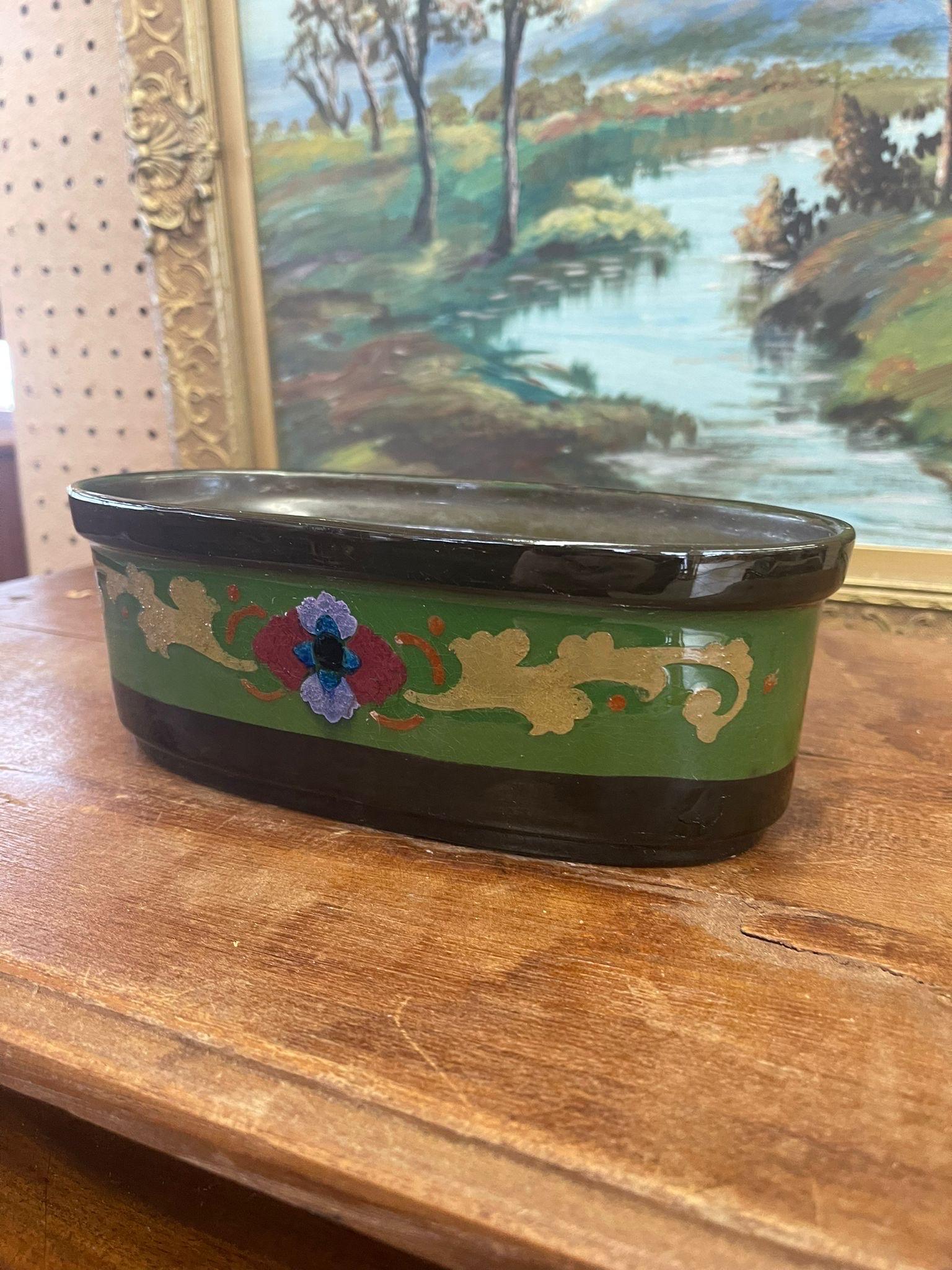 Vintage Ceramic Oval Pot Hand Painted . Import From Holland. In Good Condition For Sale In Seattle, WA