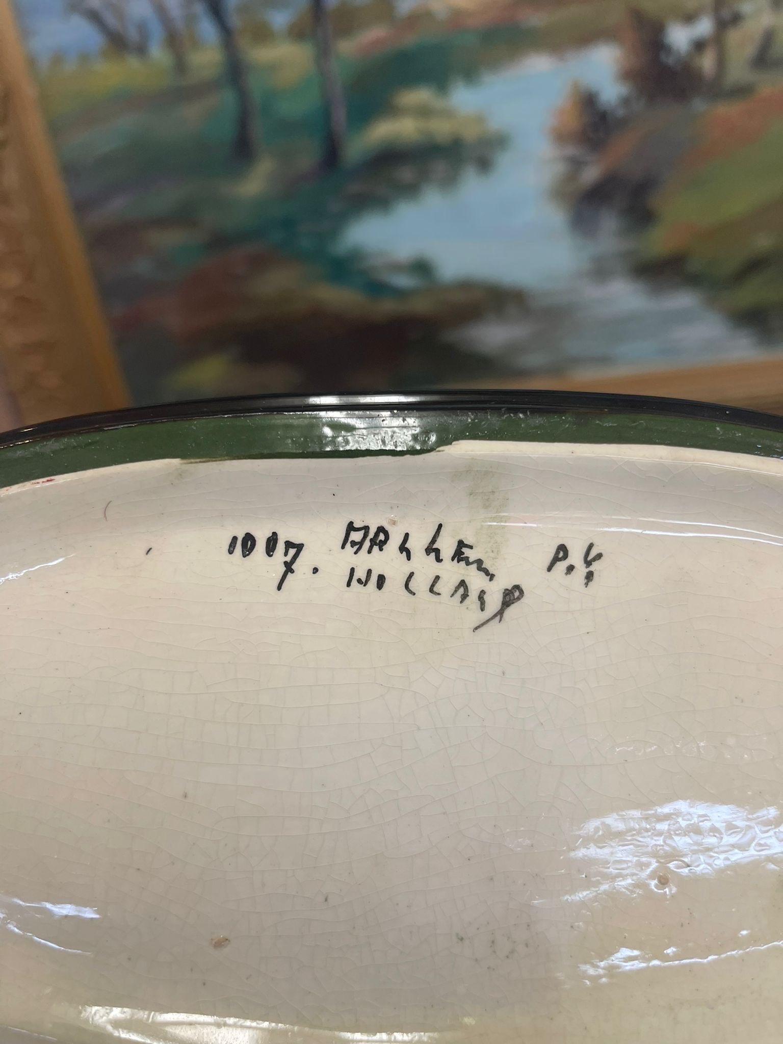 Vintage Keramik Oval Topf Hand gemalt . Import aus Holland. im Angebot 3