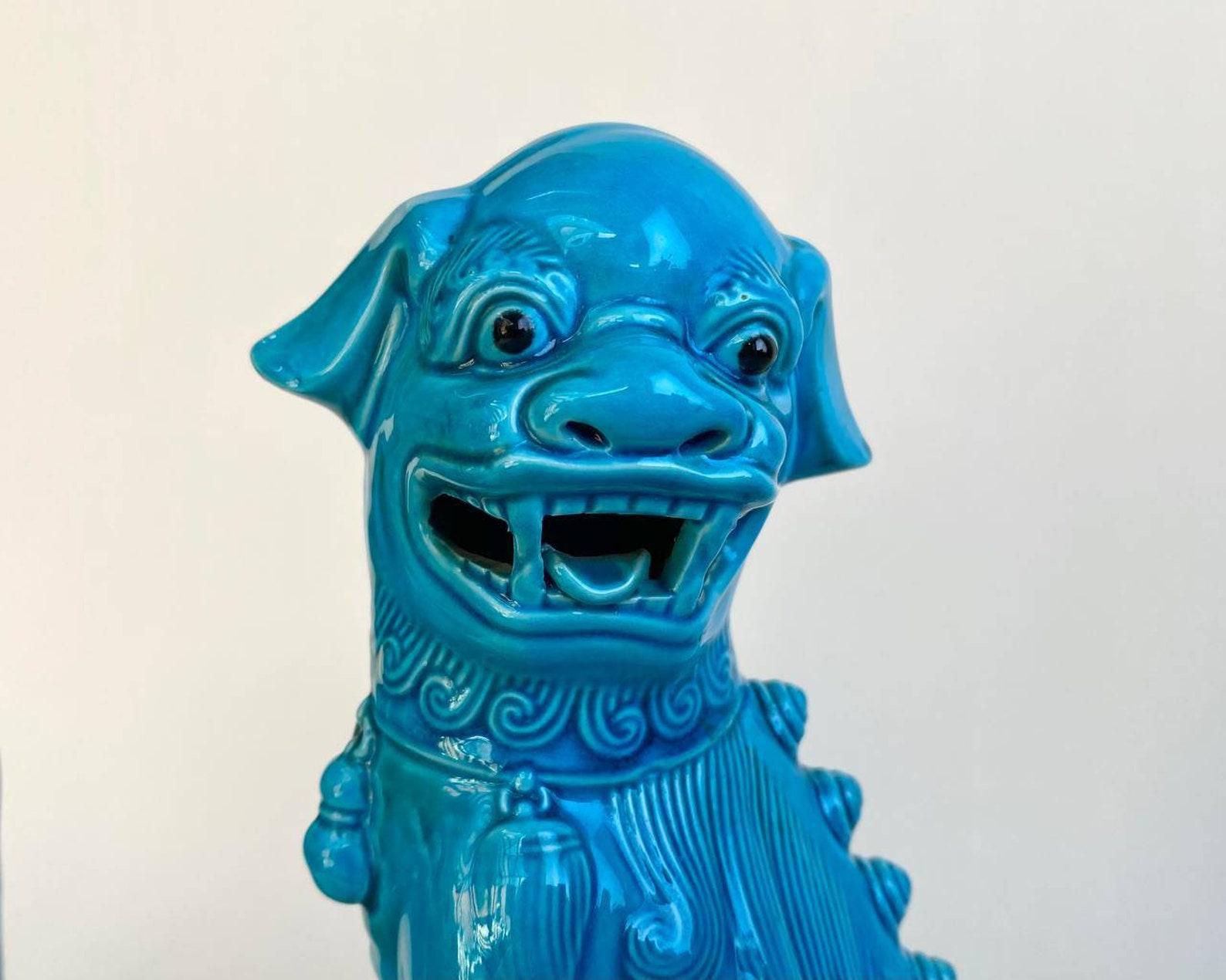 Porcelain Vintage Ceramic Pair of Guardian Chinese Dragon, Foo Dog Lion, 1970s For Sale