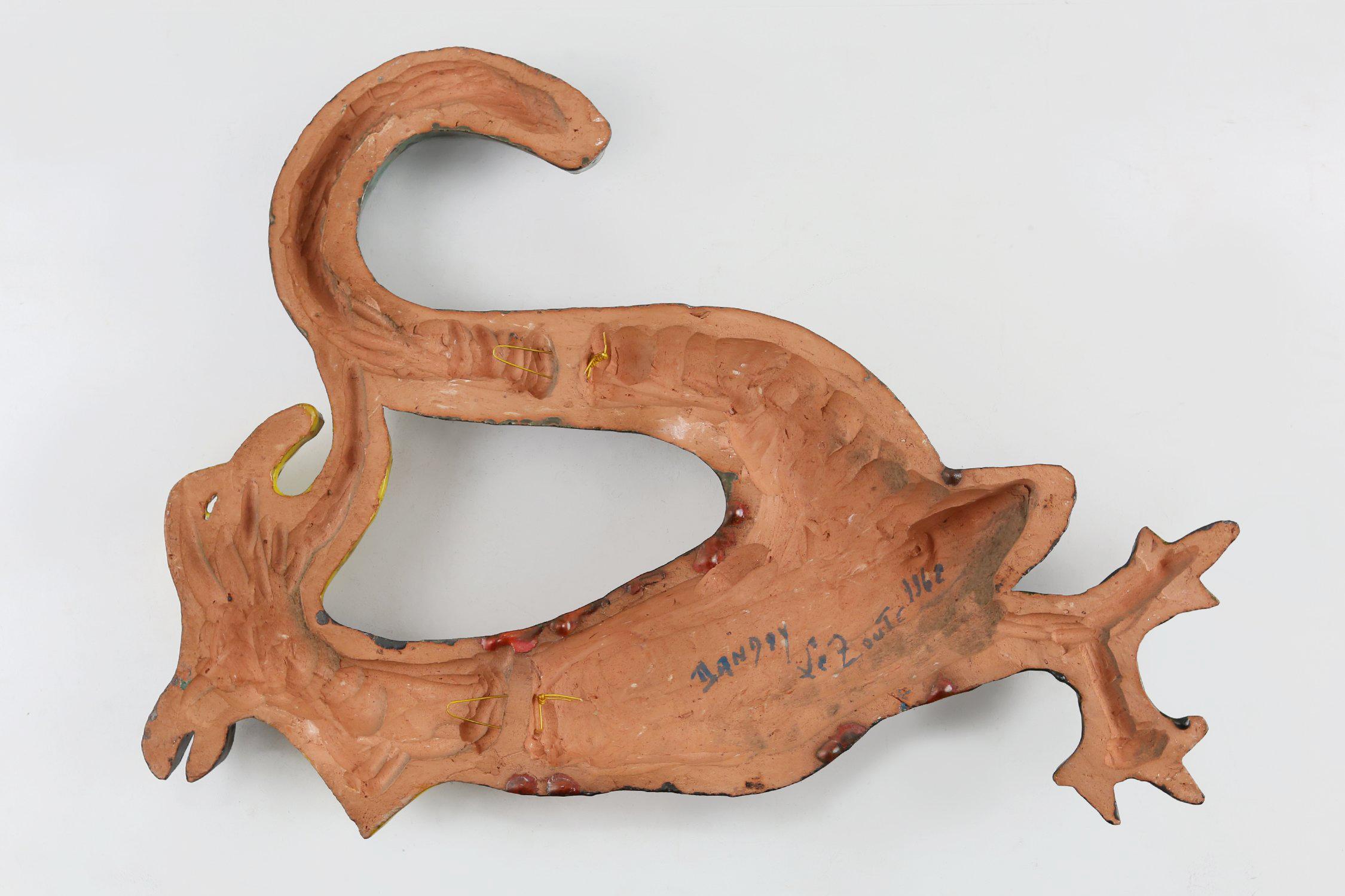 Placchetta in ceramica d'epoca raffigurante un gallo colorato, firmata A. Dandoy, Belgio 1960 in vendita 1