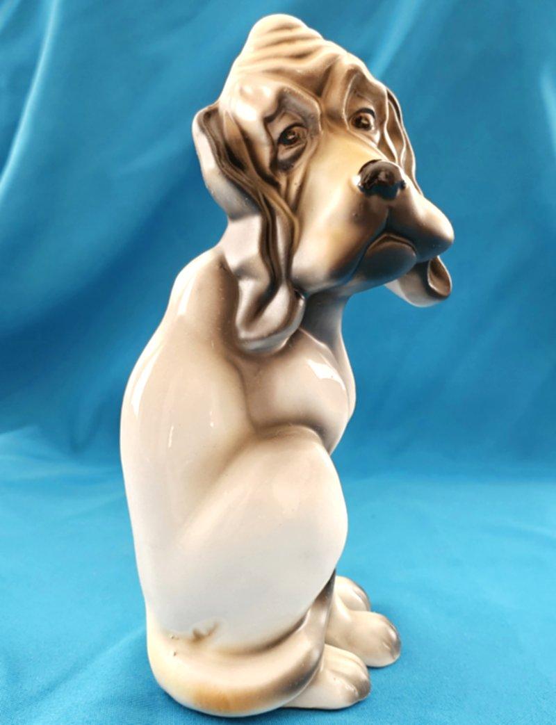 Eight Inch Tall Mid-Century Modern Ceramic / Porcelain Hound Dog For Sale 1