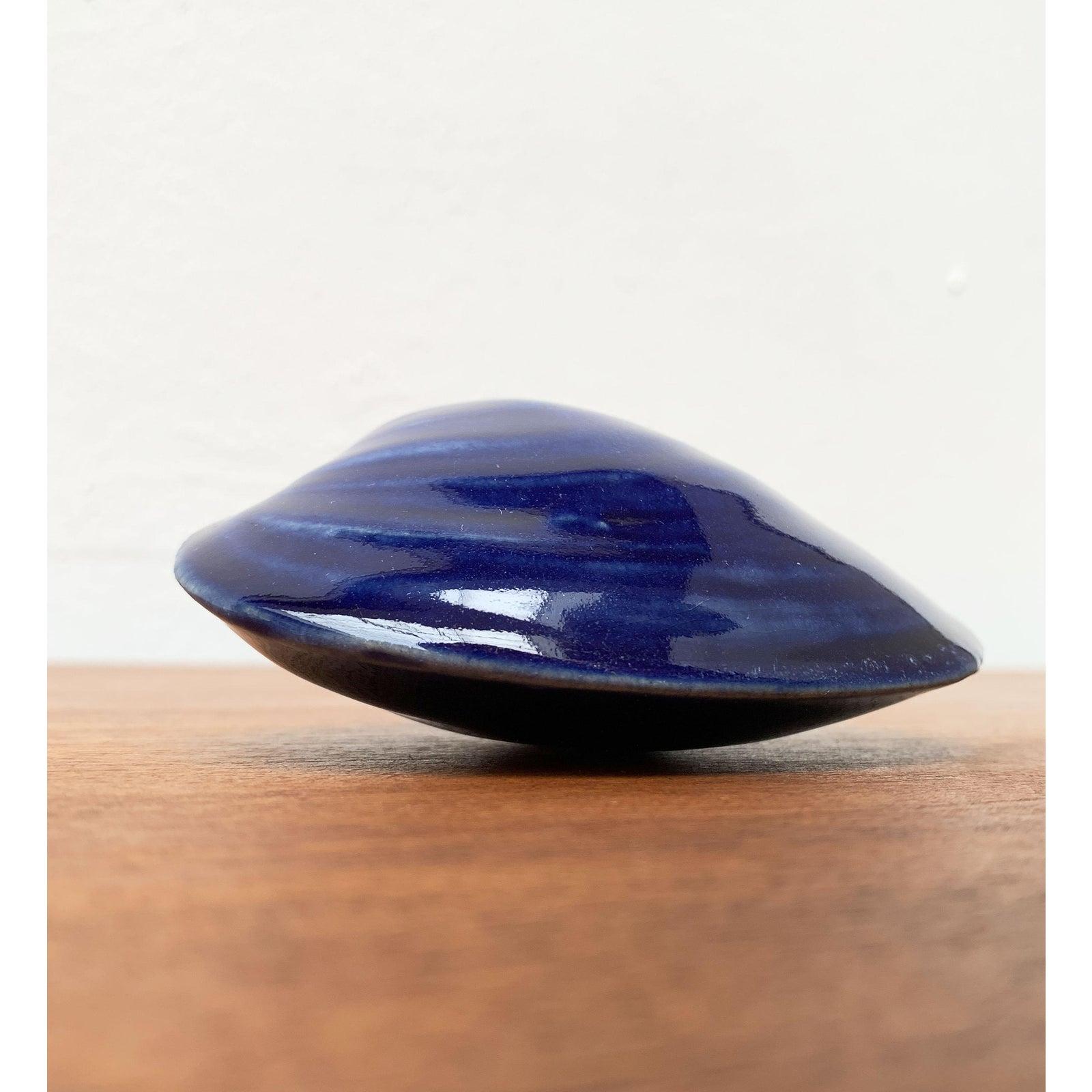 20th Century Vintage Ceramic Shell Sculpture For Sale