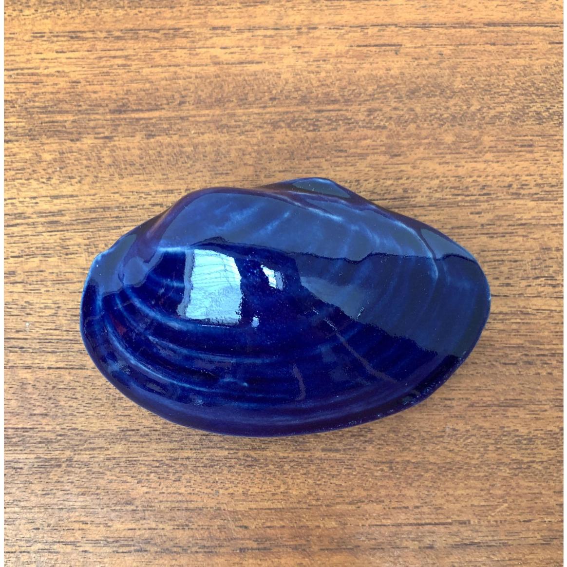 Vintage Ceramic Shell Sculpture For Sale 3
