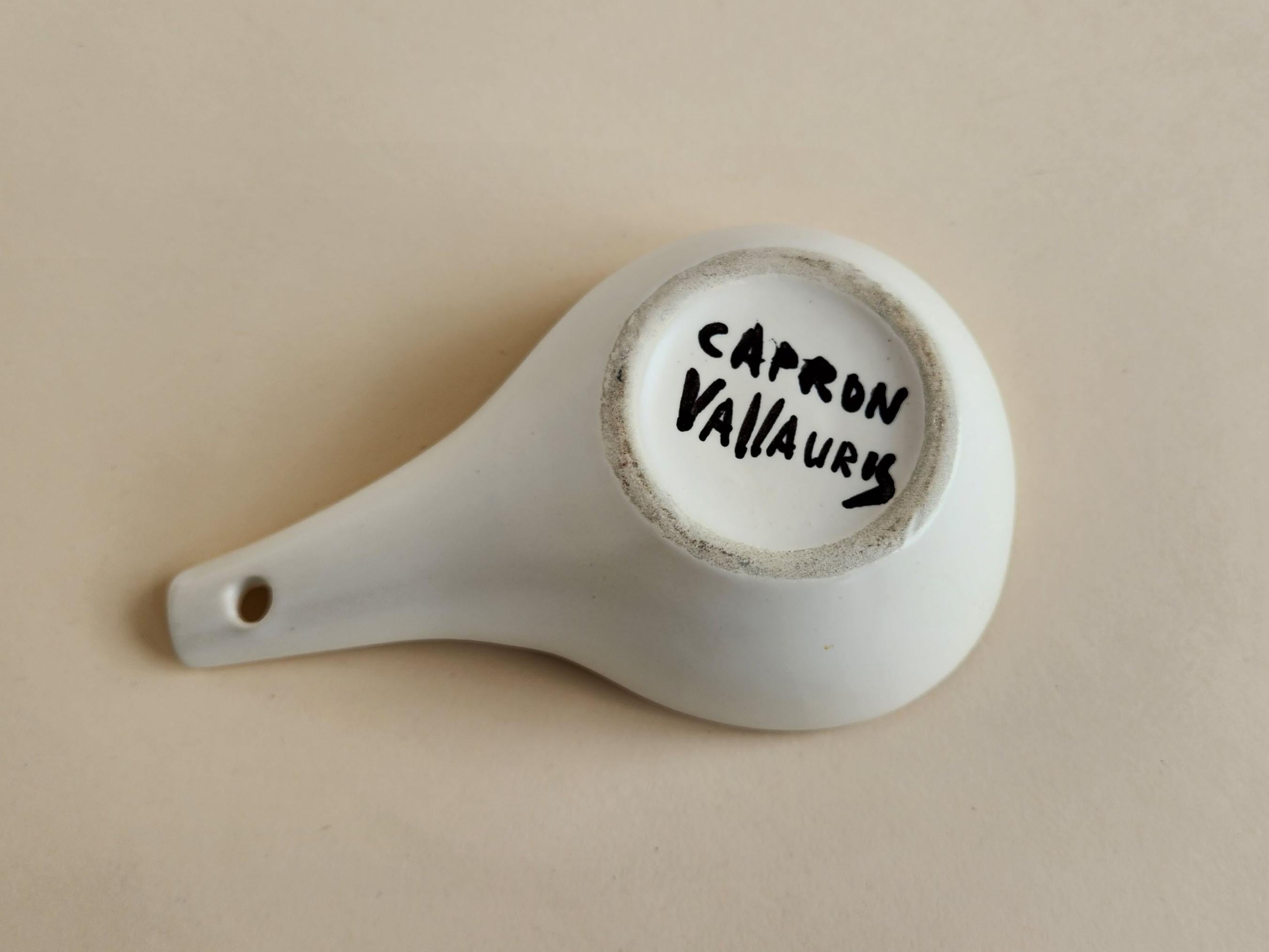 Roger Capron - Repose-cuillère en céramique vintage avec motif de poire Excellent état - En vente à Stratford, CT