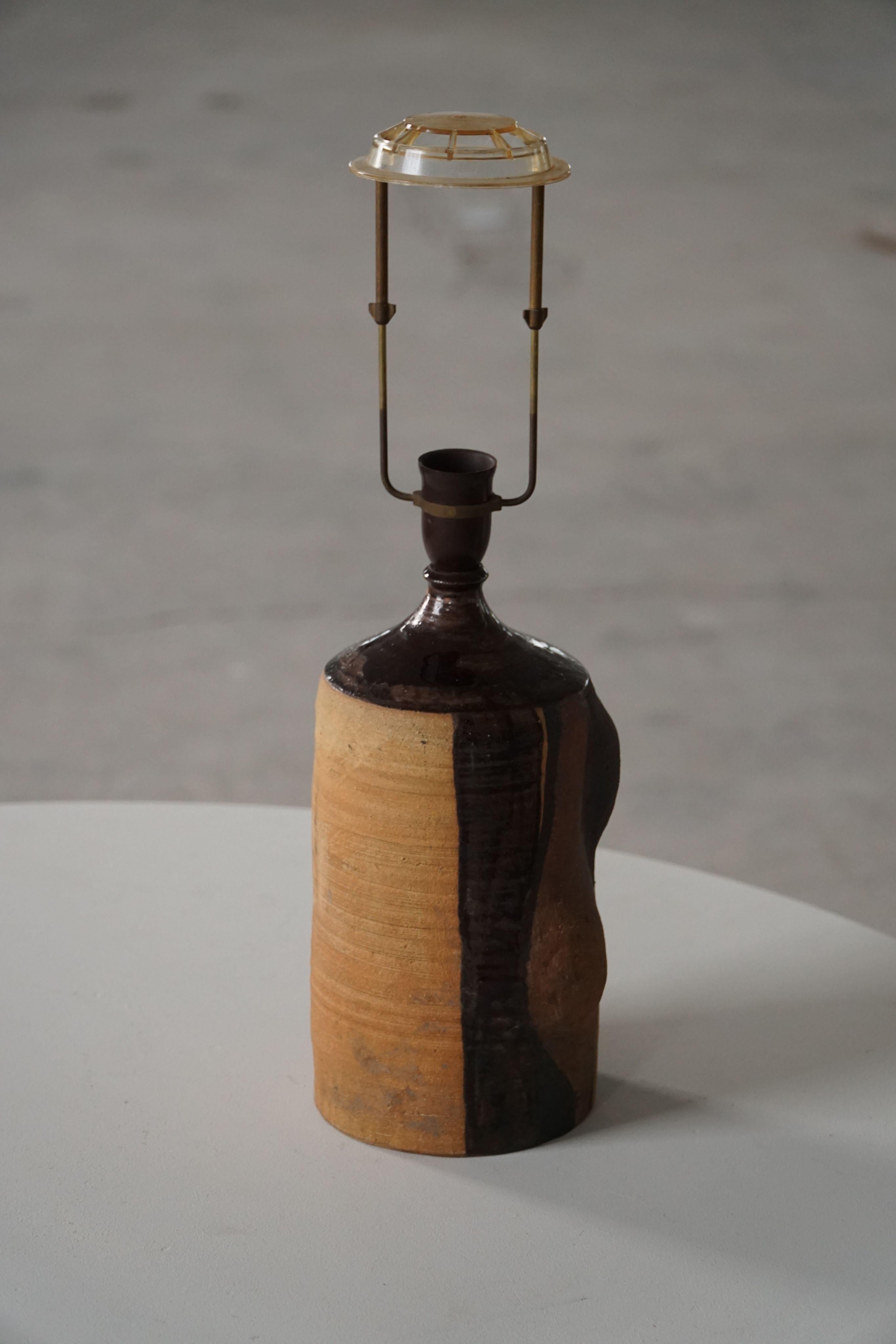 Lampada da tavolo in ceramica d'epoca nei colori della terra, Modern danese anni '60 in vendita 6