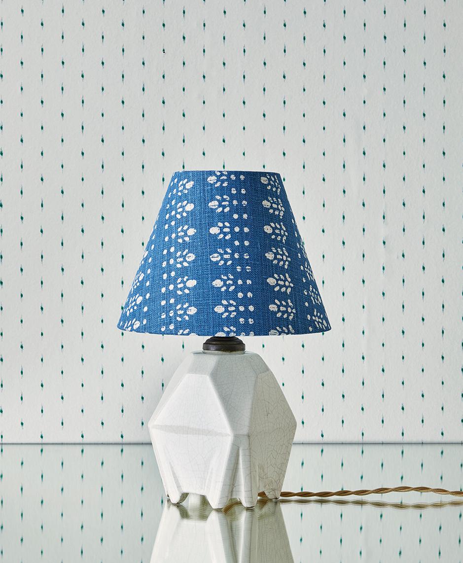France, 1920s

Ceramic table lamp with customized shade by The Apartment.

H 36 x Ø 22 cm