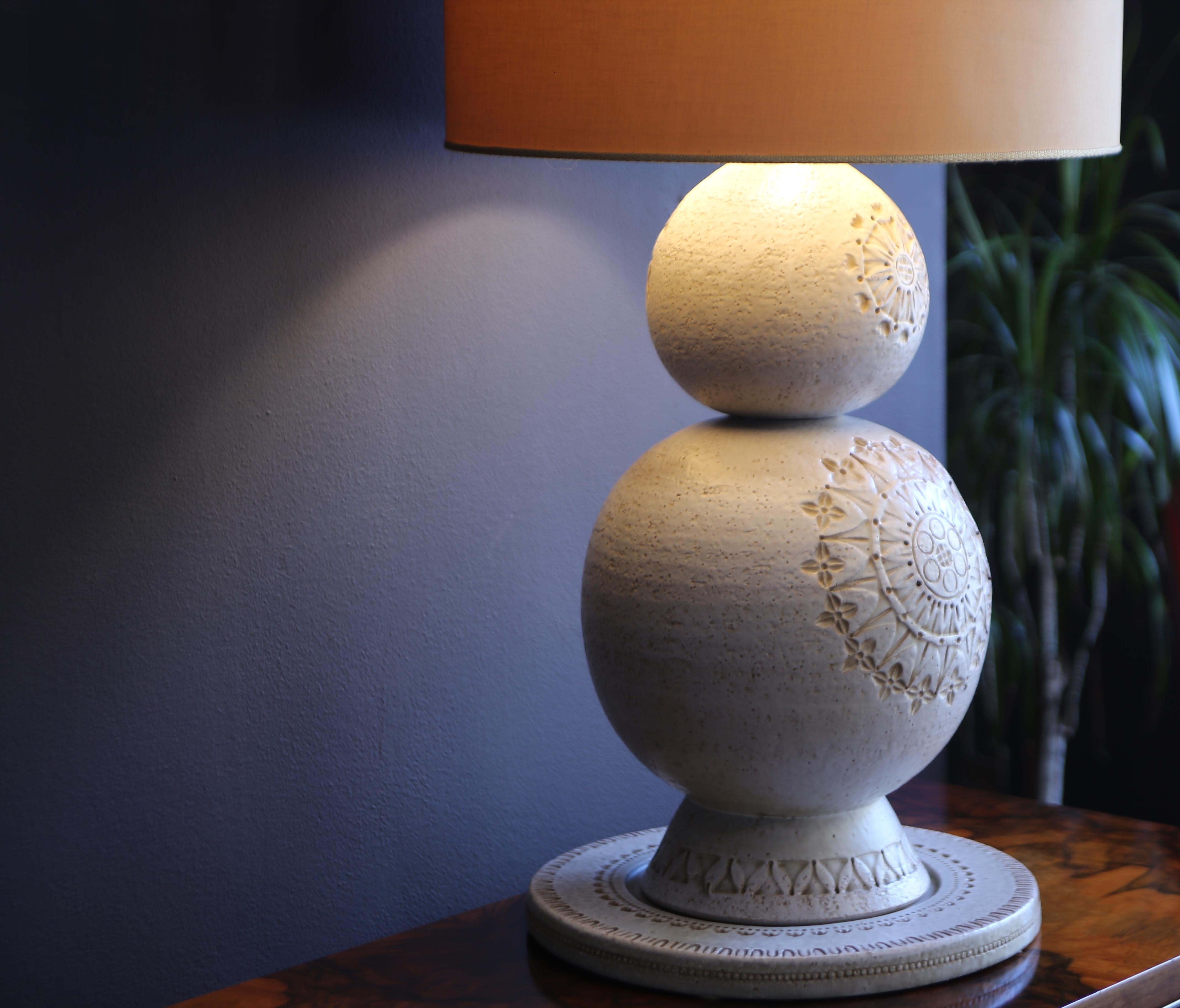Vintage ceramic table lamp, 