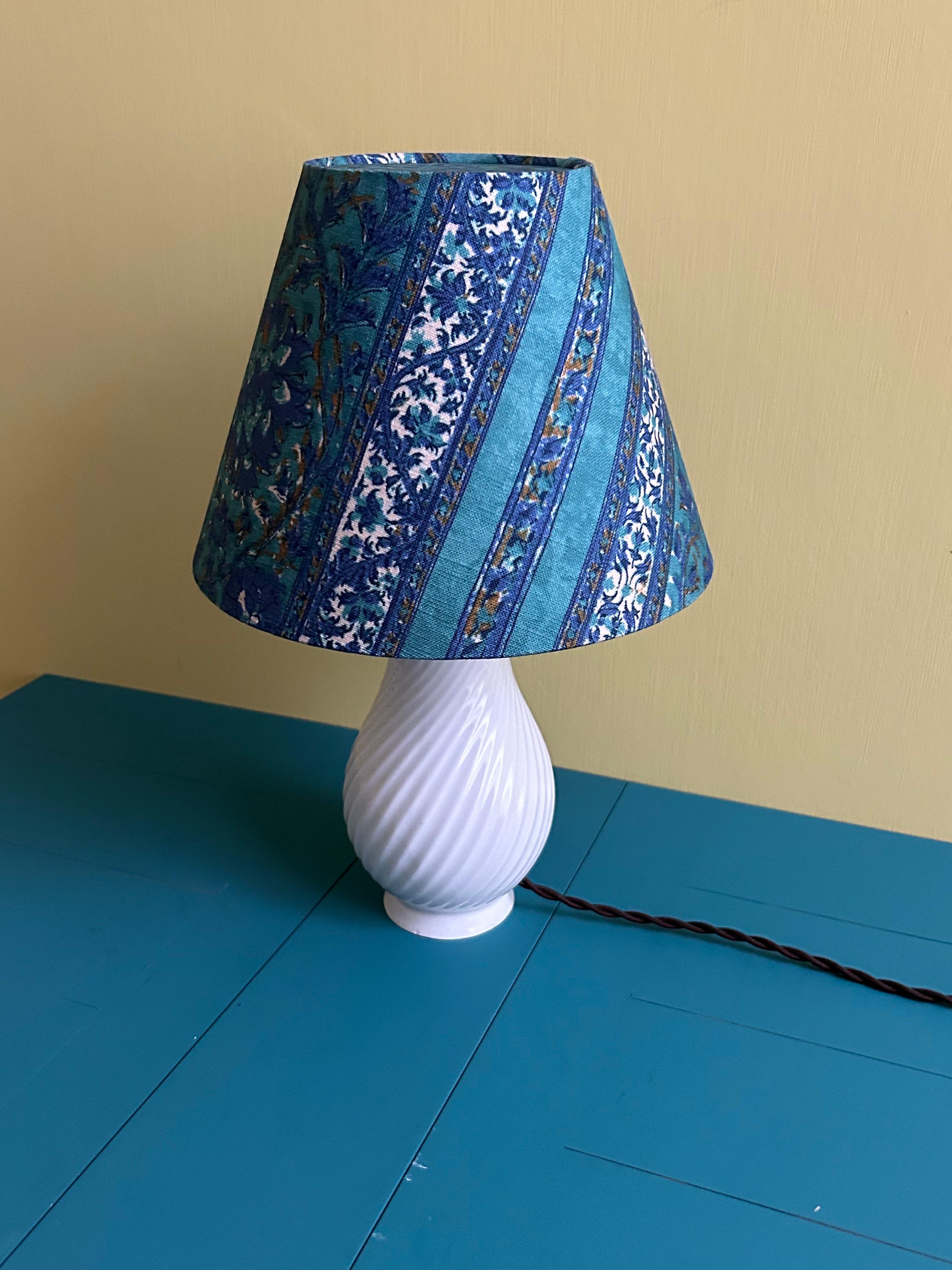 Vintage Ceramic Table Lamp with Customized Blue Shade, France, 20th Century In Good Condition In Copenhagen K, DK