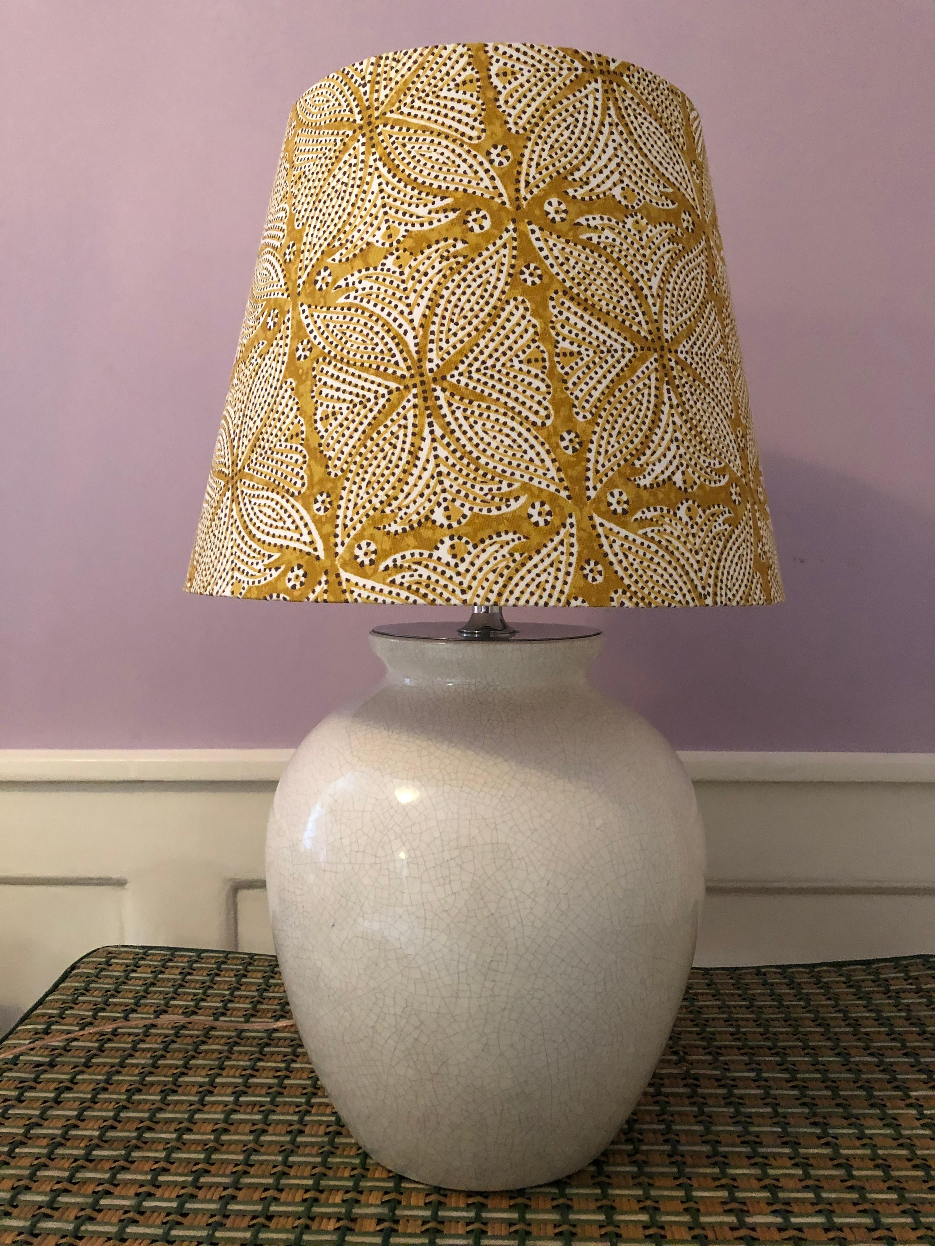 customized table lamp