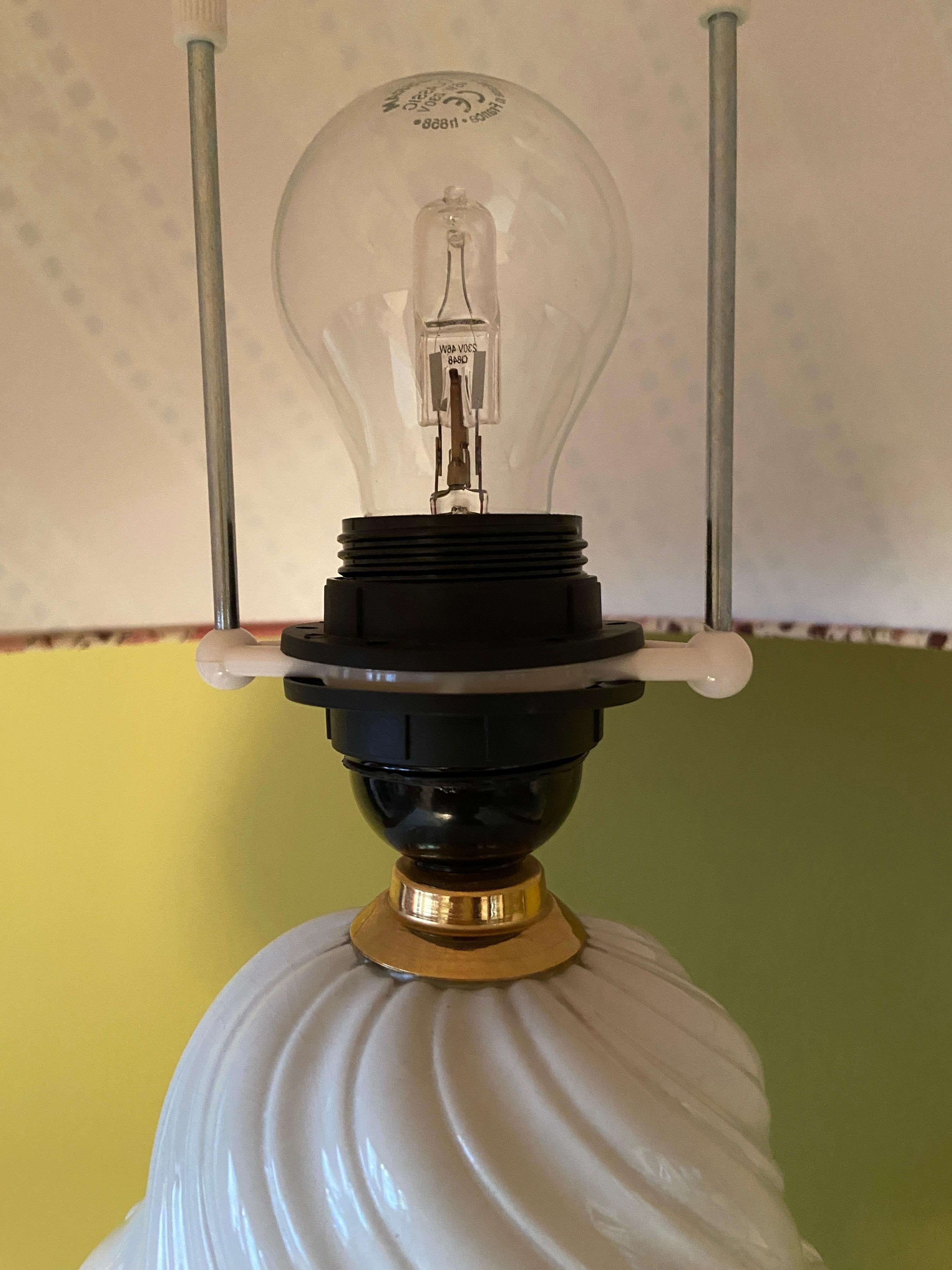 Céramique Lampe de bureau vintage en céramique avec abat-jour personnalisé, Italie, XXe siècle en vente