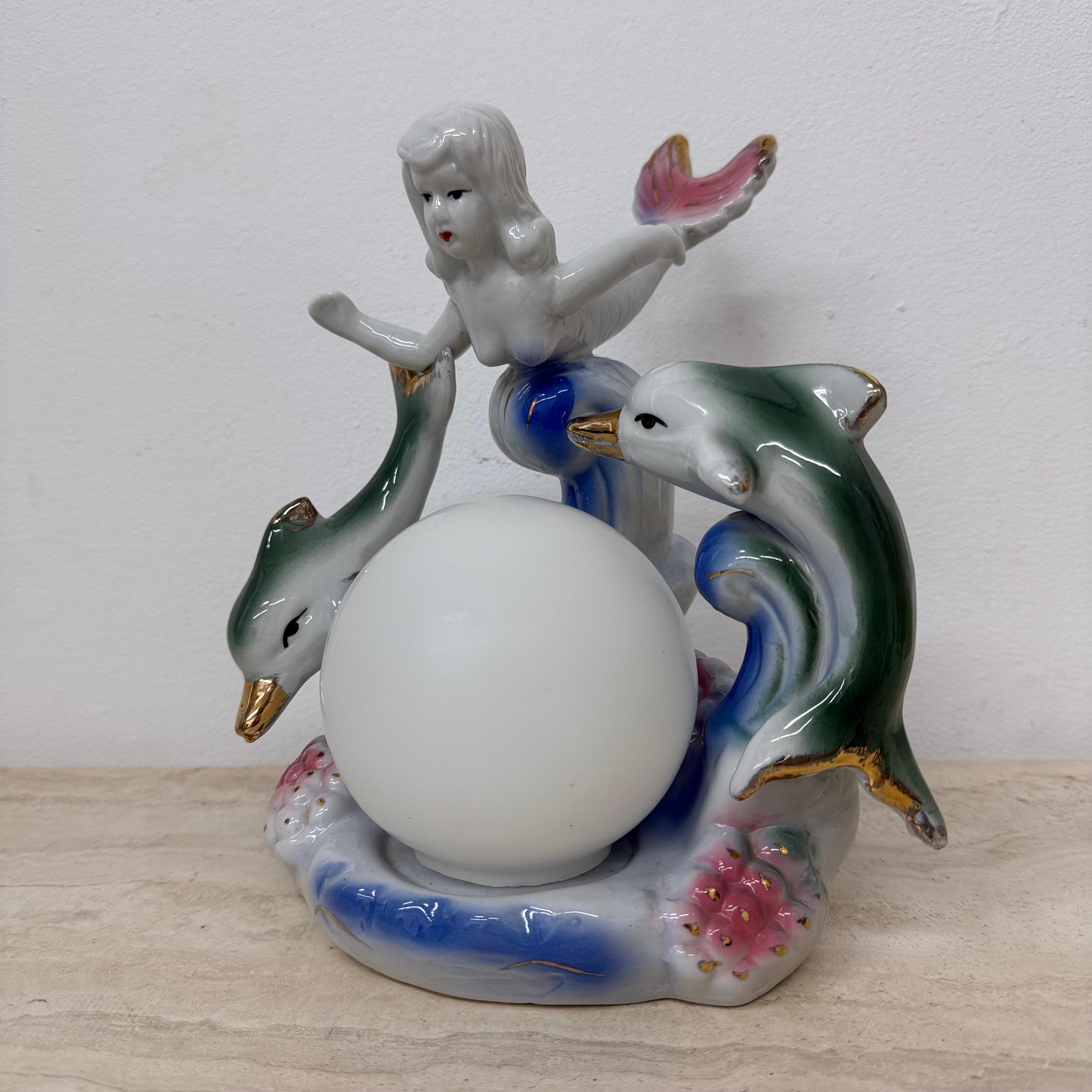 Français Lampe de table vintage avec sirène et dauphins, années 1980 en vente