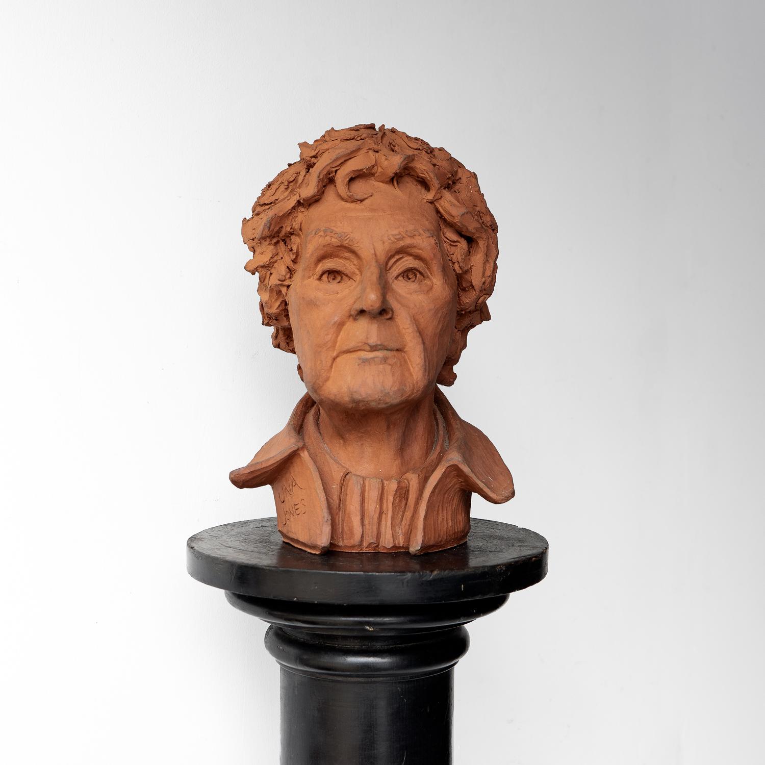 20ième siècle Sculpture vintage en terre cuite, portrait en buste, fin du 20e siècle en vente