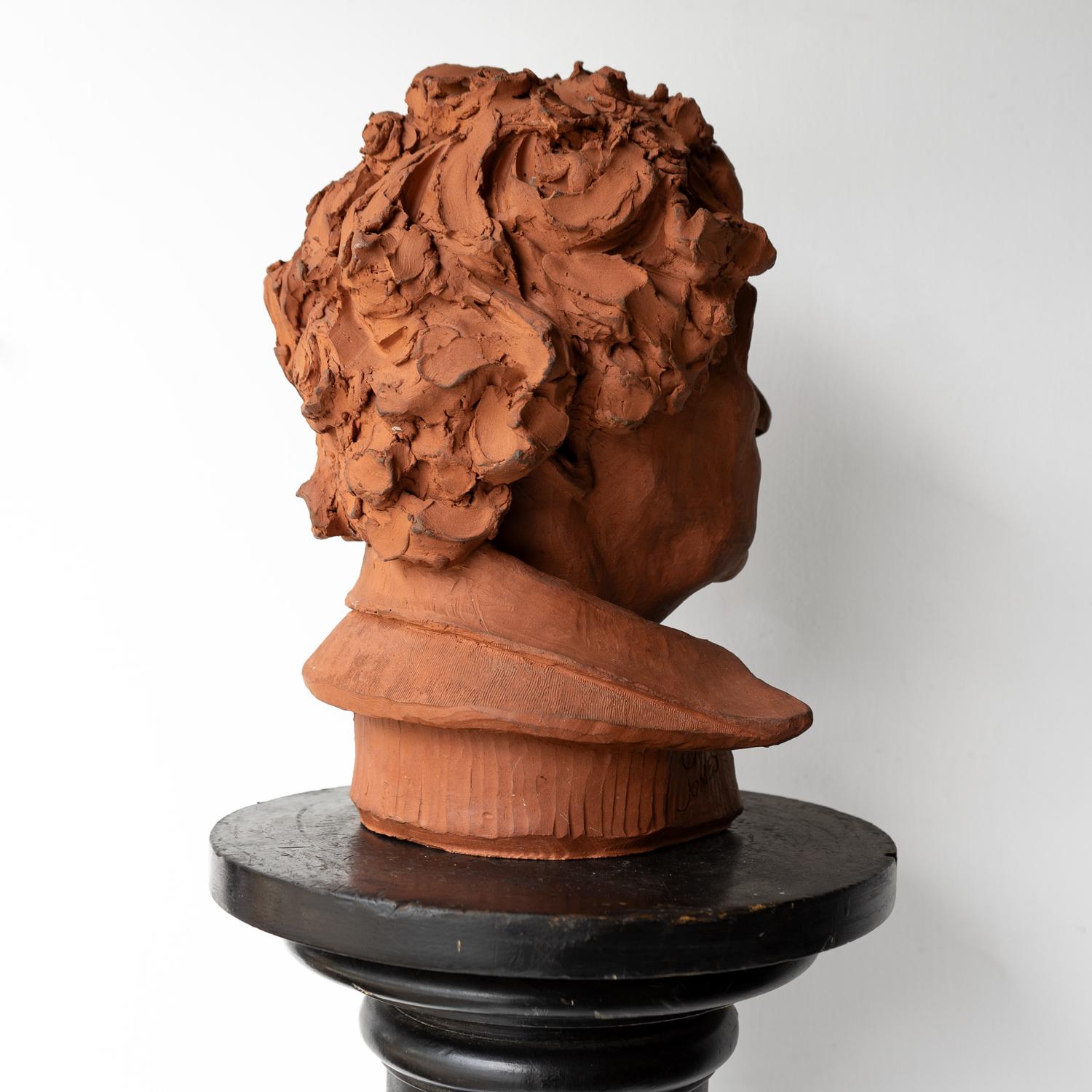 Sculpture vintage en terre cuite, portrait en buste, fin du 20e siècle en vente 3