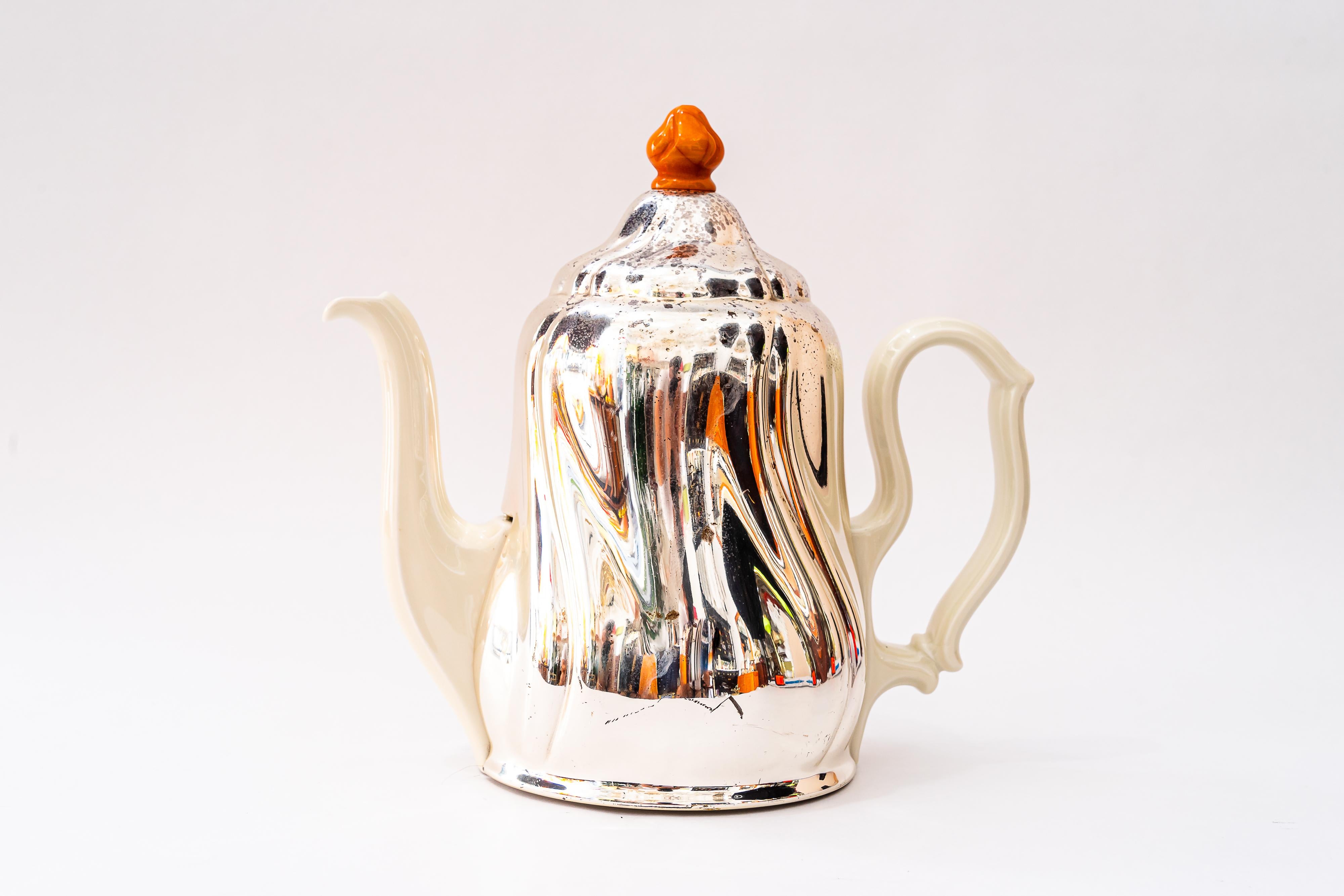 Vintage Keramik Thermoskanne mit Metalldeckel Kaffeekanne Deutschland um 1950er Jahre (Moderne der Mitte des Jahrhunderts) im Angebot