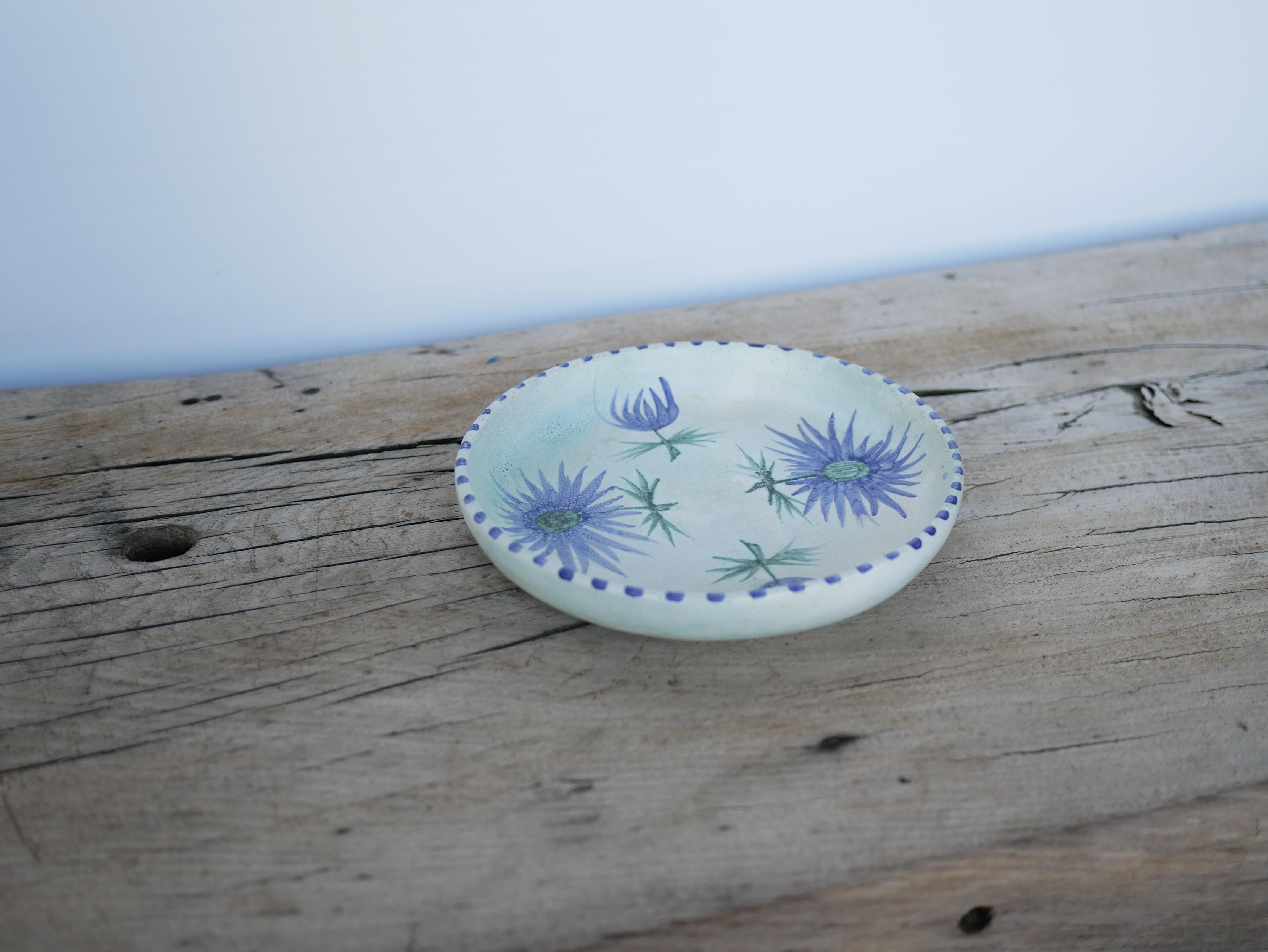 Plato de cardo de cerámica vintage de Marie Madeleine Jolly Cerámico en venta