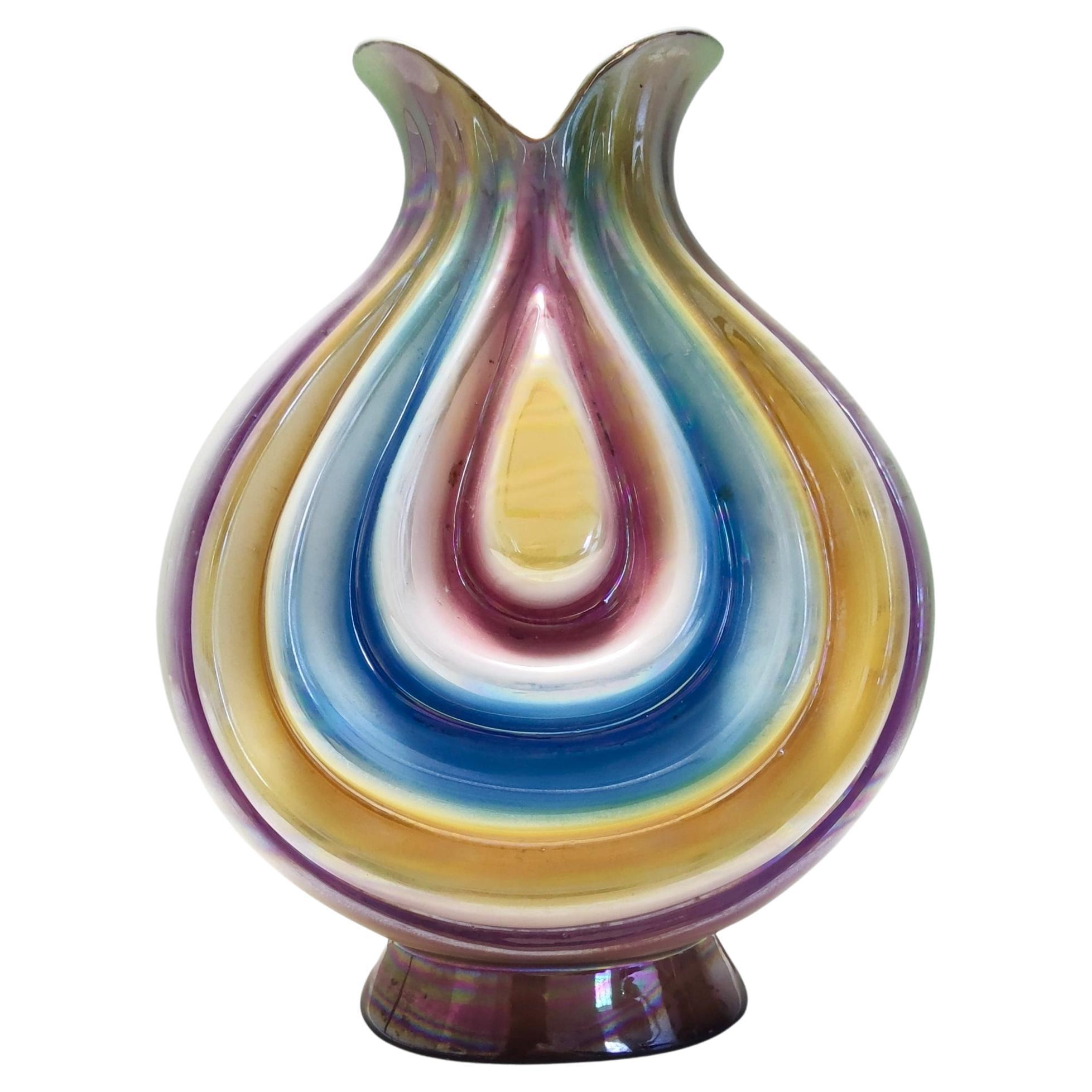 Vase vintage attribué à Italo Casini avec des couleurs iridescentes, Italie en vente