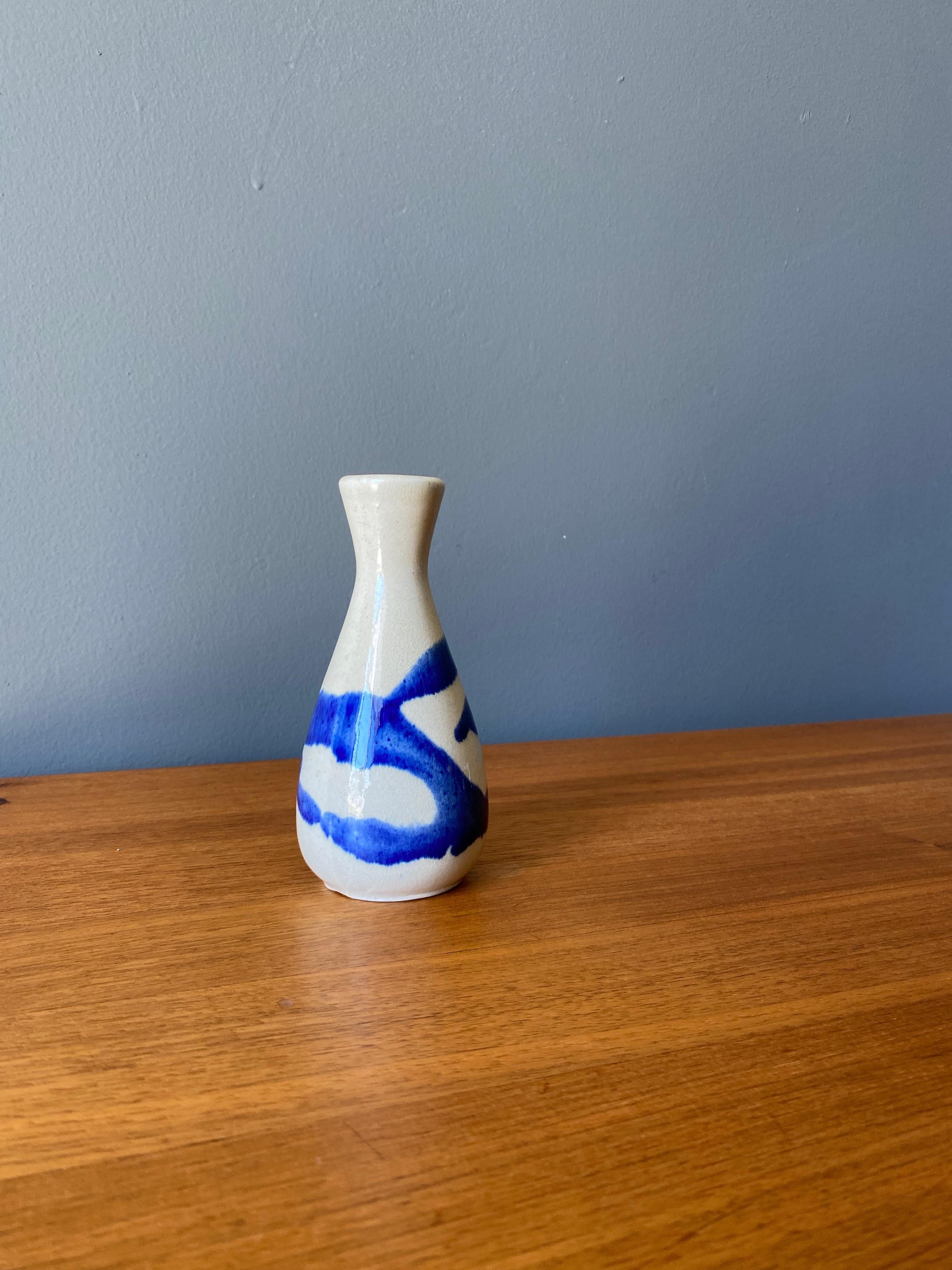 Mid-Century Modern Vase en céramique vintage en vente
