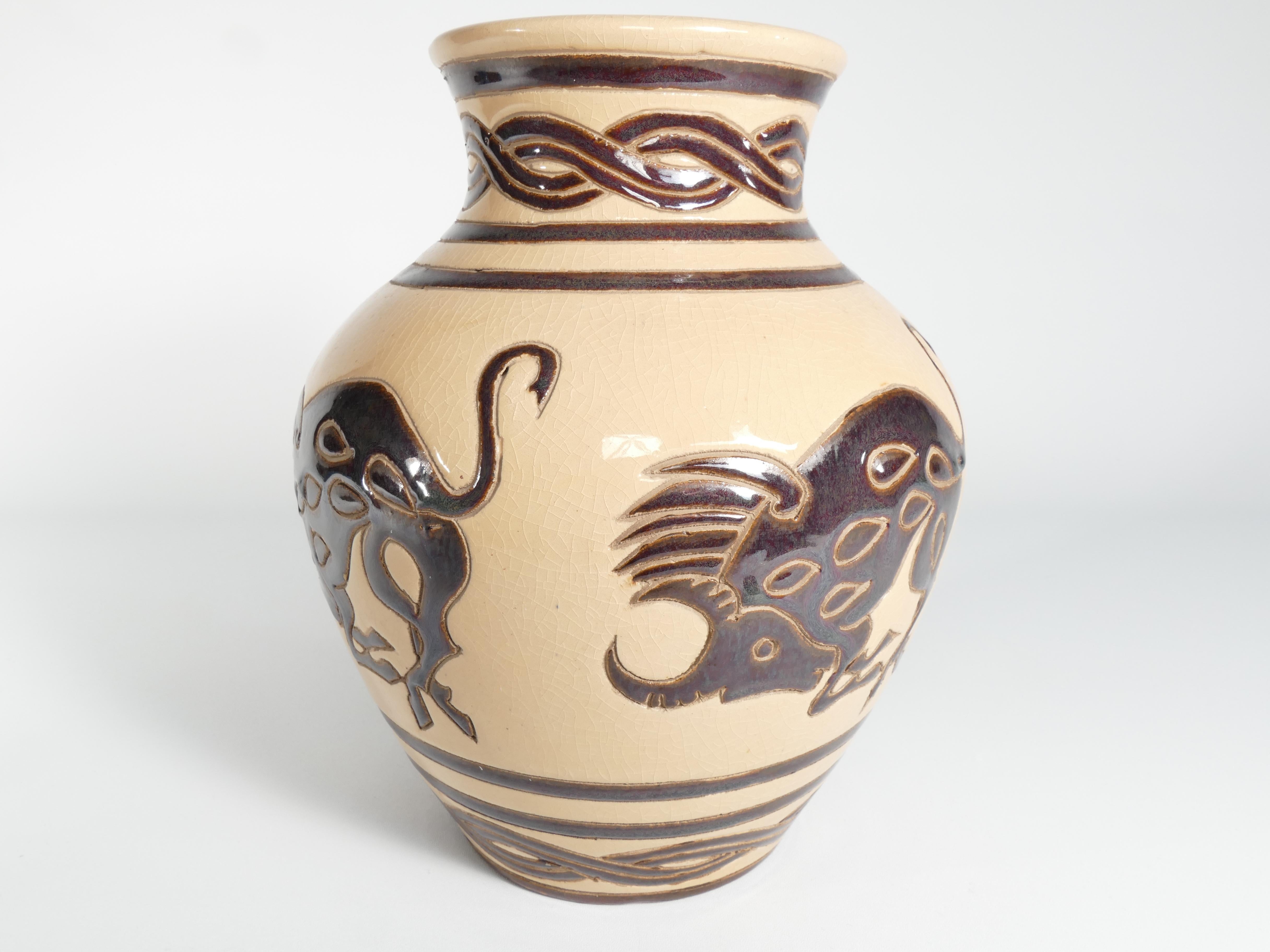 Classical Greek Vintage Ceramic Vase with Brown Bulls and Bands For Sale