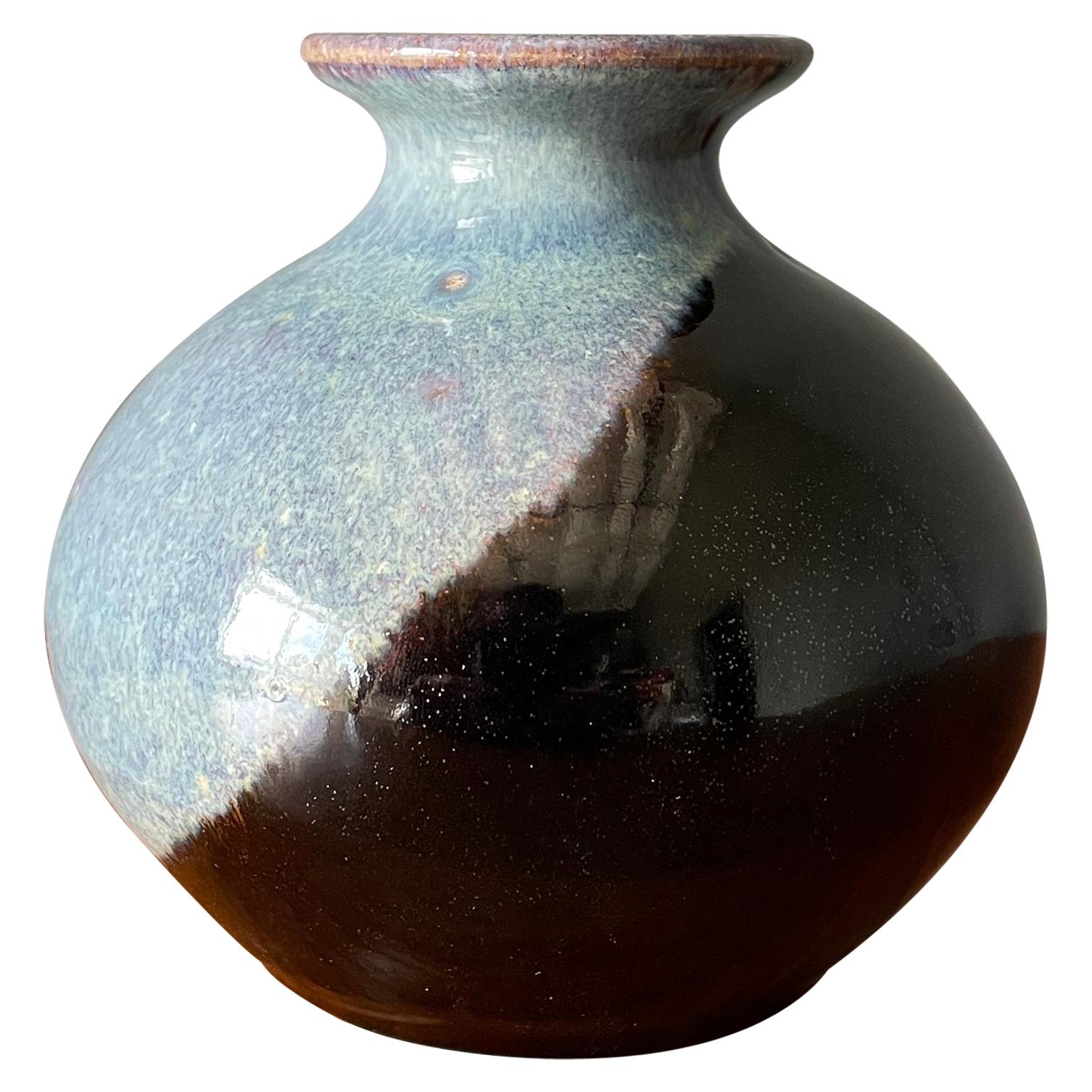 Vase en céramique vintage en forme de roseau