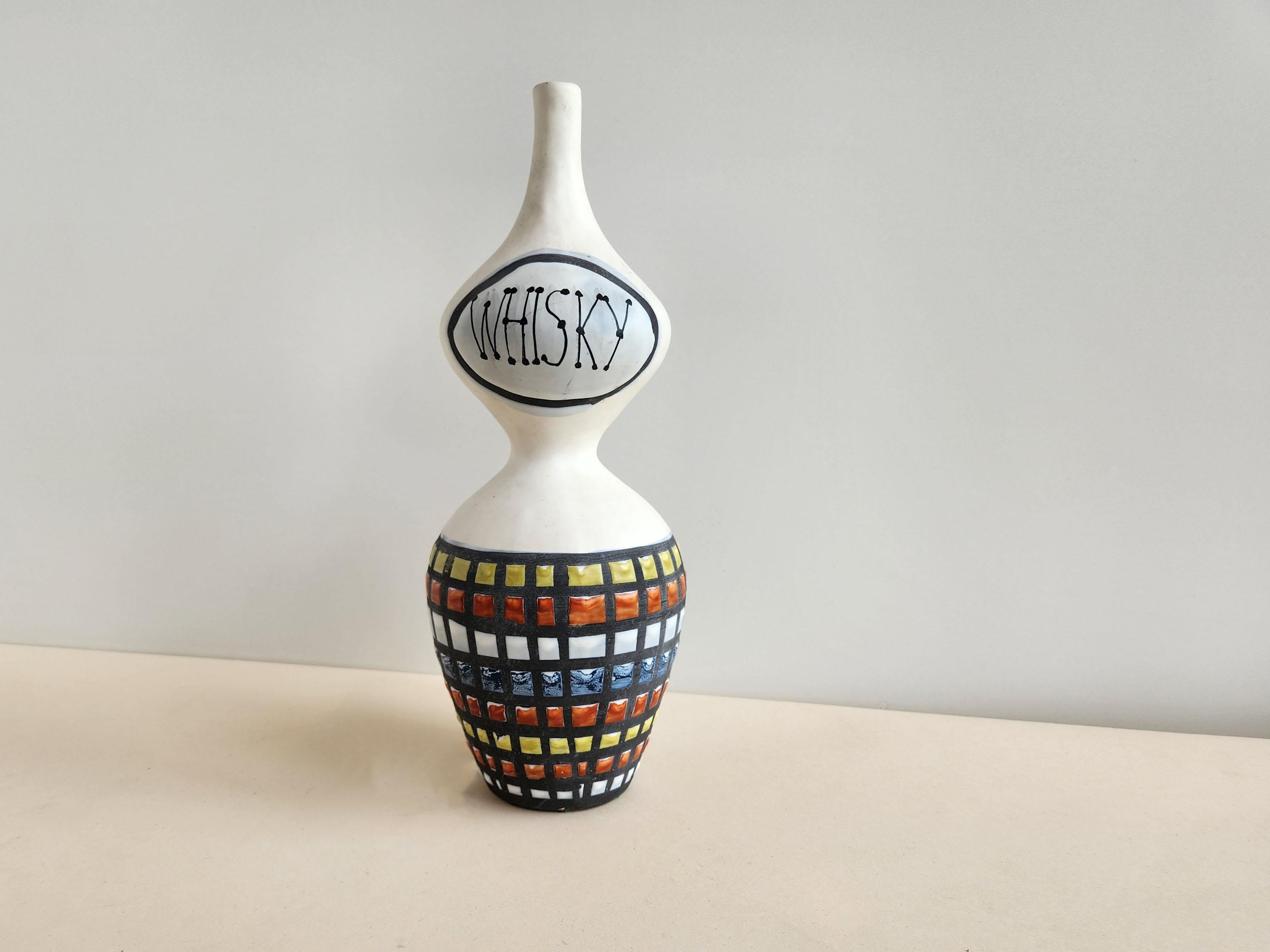 Vintage Keramik dekorative Kolben unterzeichnet von Roger Capron - Vallauris, Frankreich

Roger Capron war ein einflussreicher französischer Keramiker, der für seine Kacheltische und die Verwendung wiederkehrender Motive wie stilisierte Zweige und