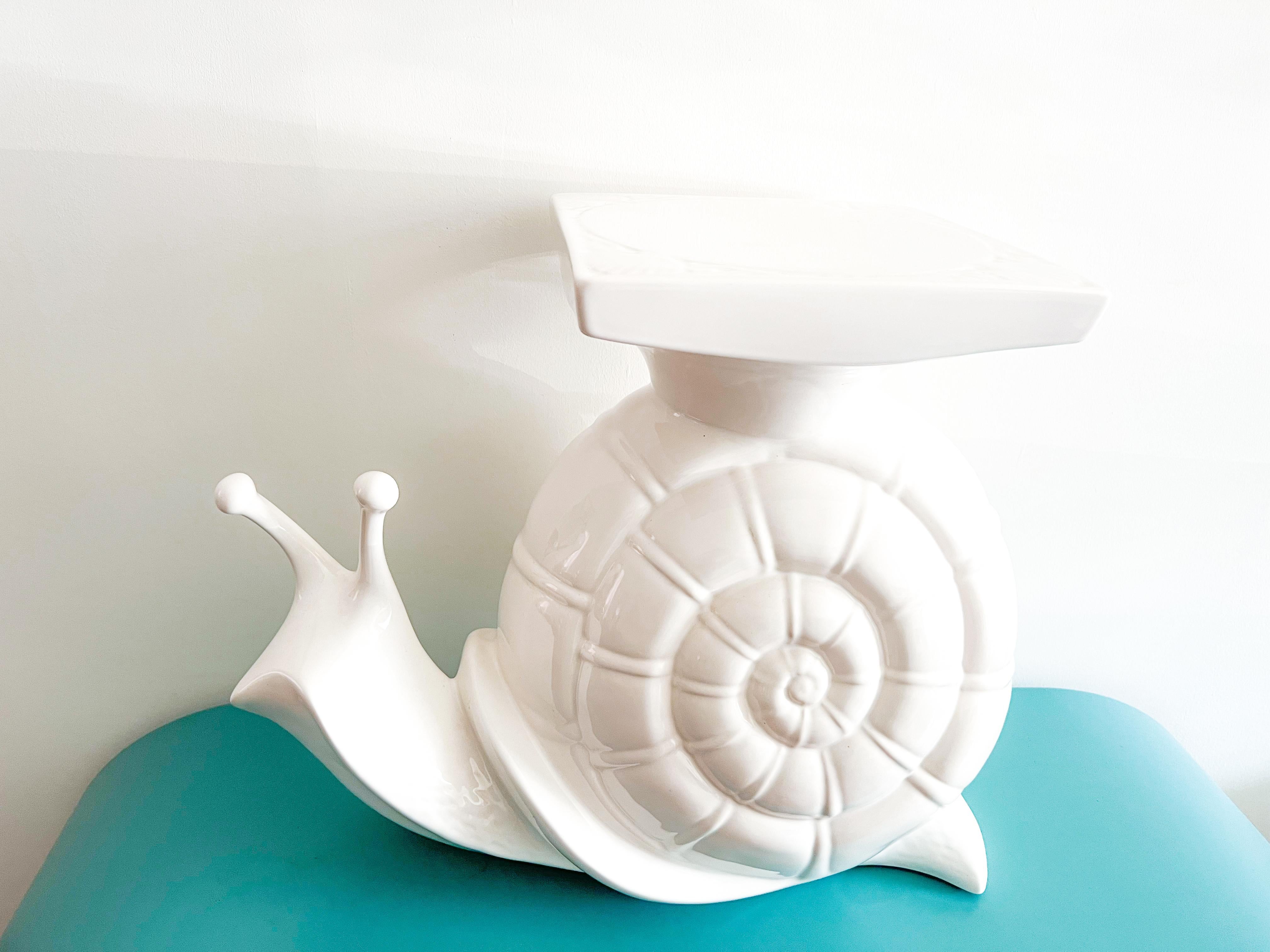 Vintage Ceramic  White Snail  Garden table stand stool 1970's In Good Condition For Sale In Toronto, CA