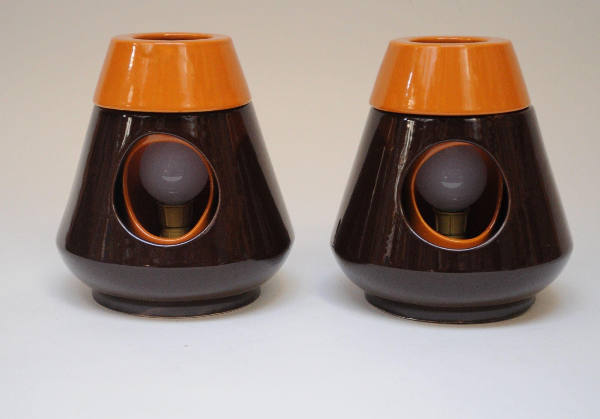 Mid-Century Modern Vintage Italian Modern Ceramiche Capodarco Orange and Brown Bedside/Table Lamps For Sale