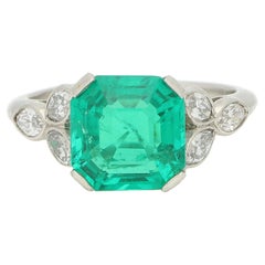 Anello vintage certificato con smeraldo colombiano e diamante marquise da 3,14 carati in platino