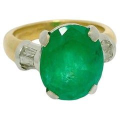 Vintage Certified 7.15 Carats emerald ring