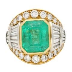 Vintage-Ring aus 18 Karat Gelbgold mit zertifiziertem kolumbianischem 7,20 Karat kolumbianischem Smaragd und Diamant