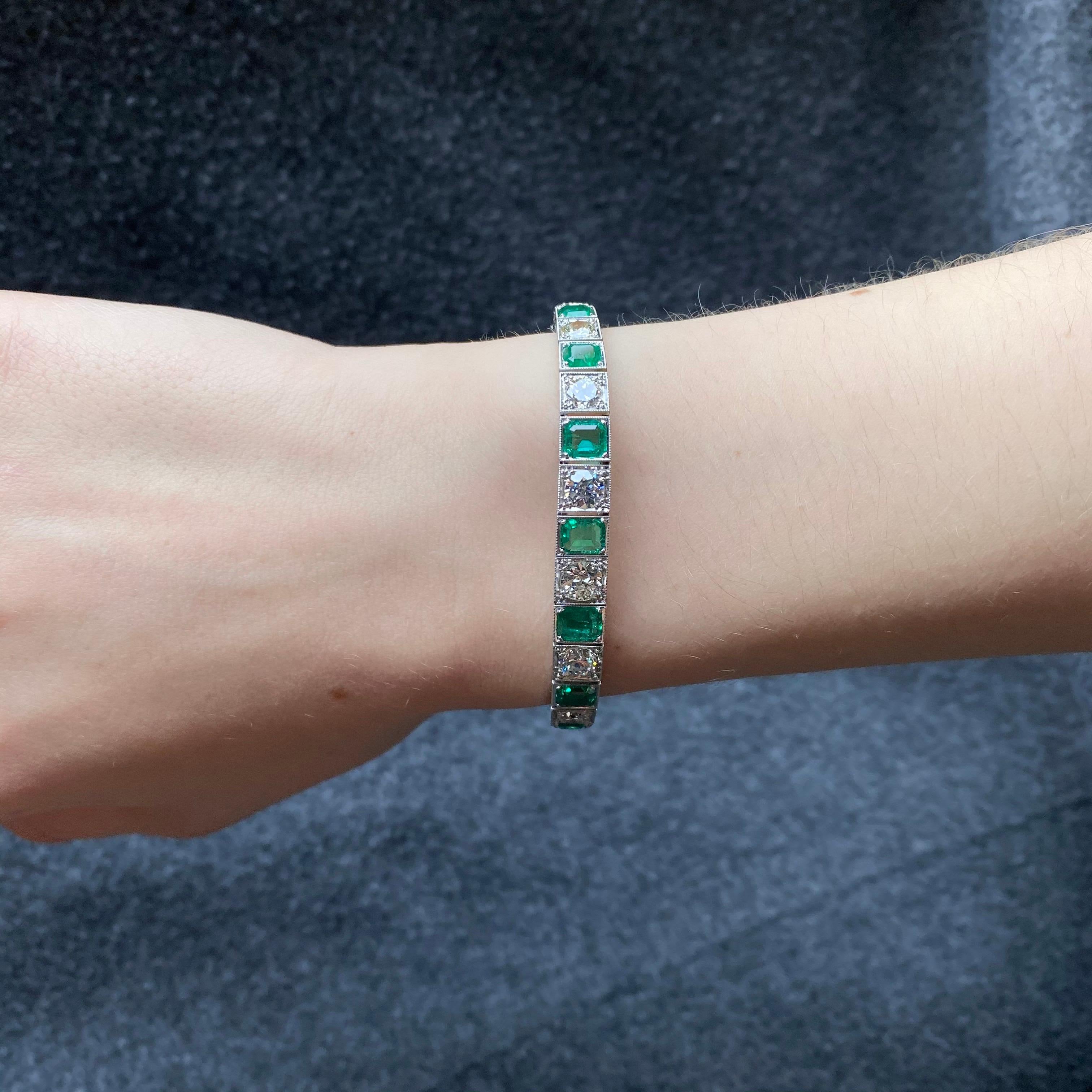 Vintage Certified Colombian Emerald Diamond Bracelet Platinum White Gold 1990s For Sale 4